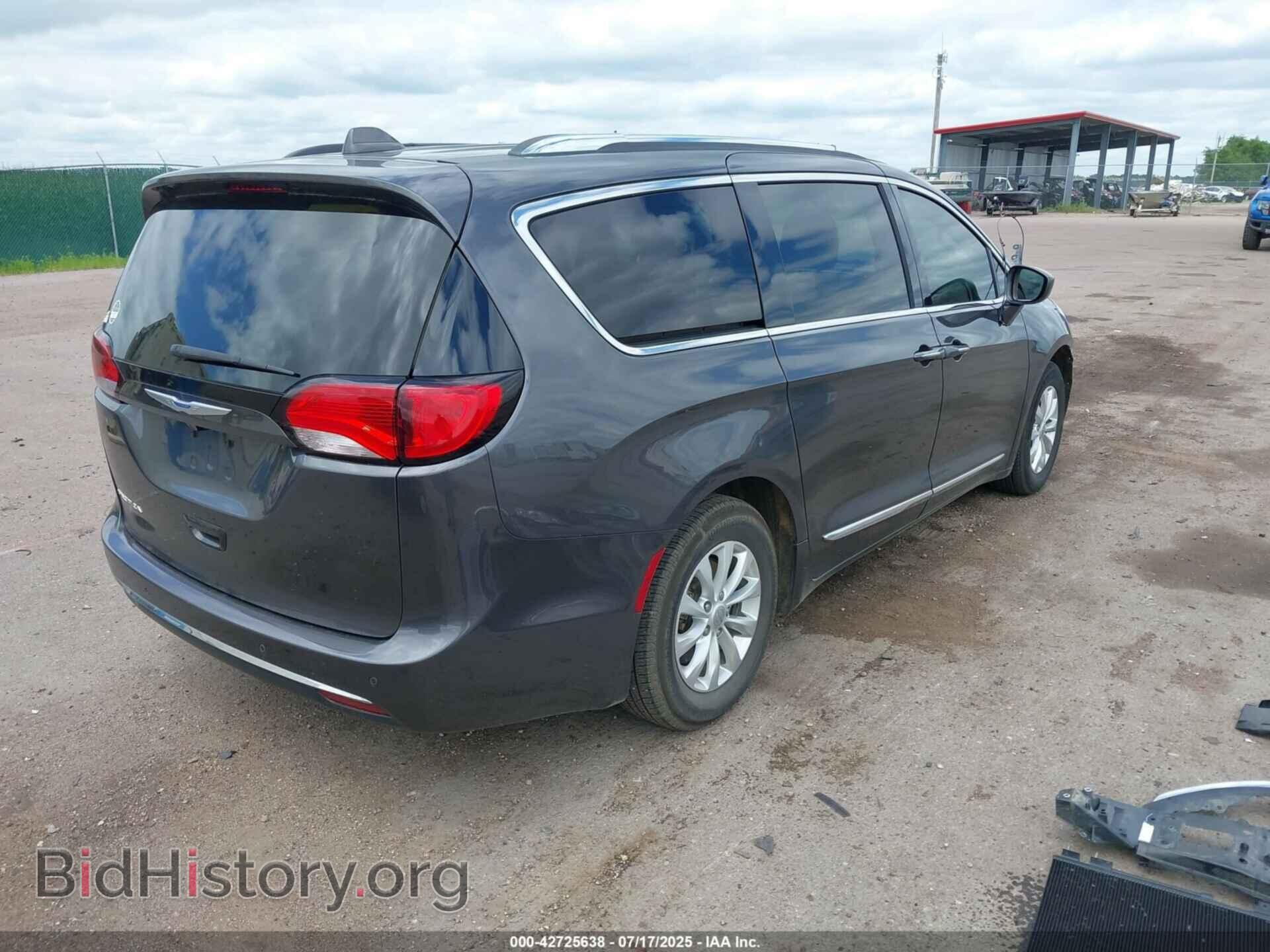 2018 CHRYSLER PACIFICA - VIN: 2C4RC1BG9JR290731 - Фото 4
