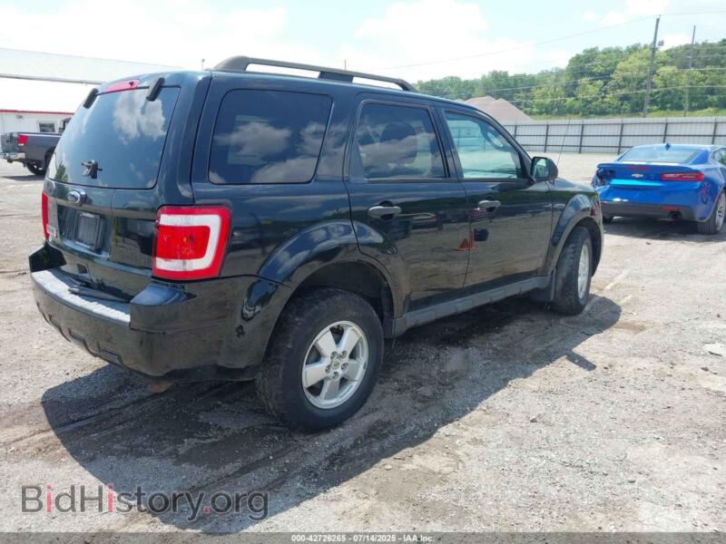 2010 Ford ESCAPE (VIN 1FMCU0D79AKC35684) — photo 4 of 15