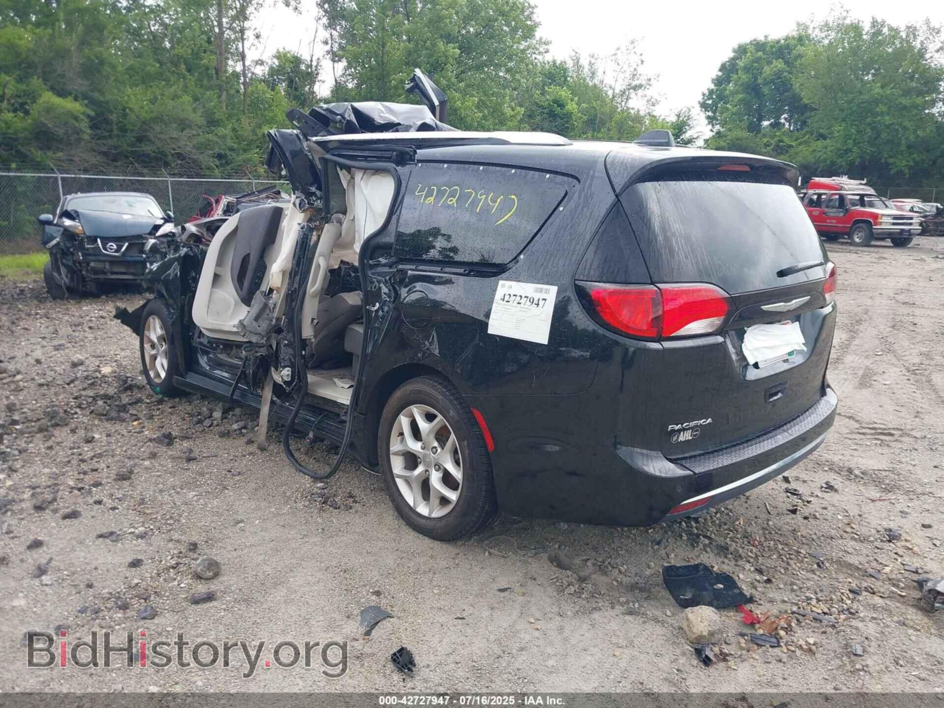 2017 CHRYSLER PACIFICA - VIN: 2C4RC1EG0HR752728 - Photo 3