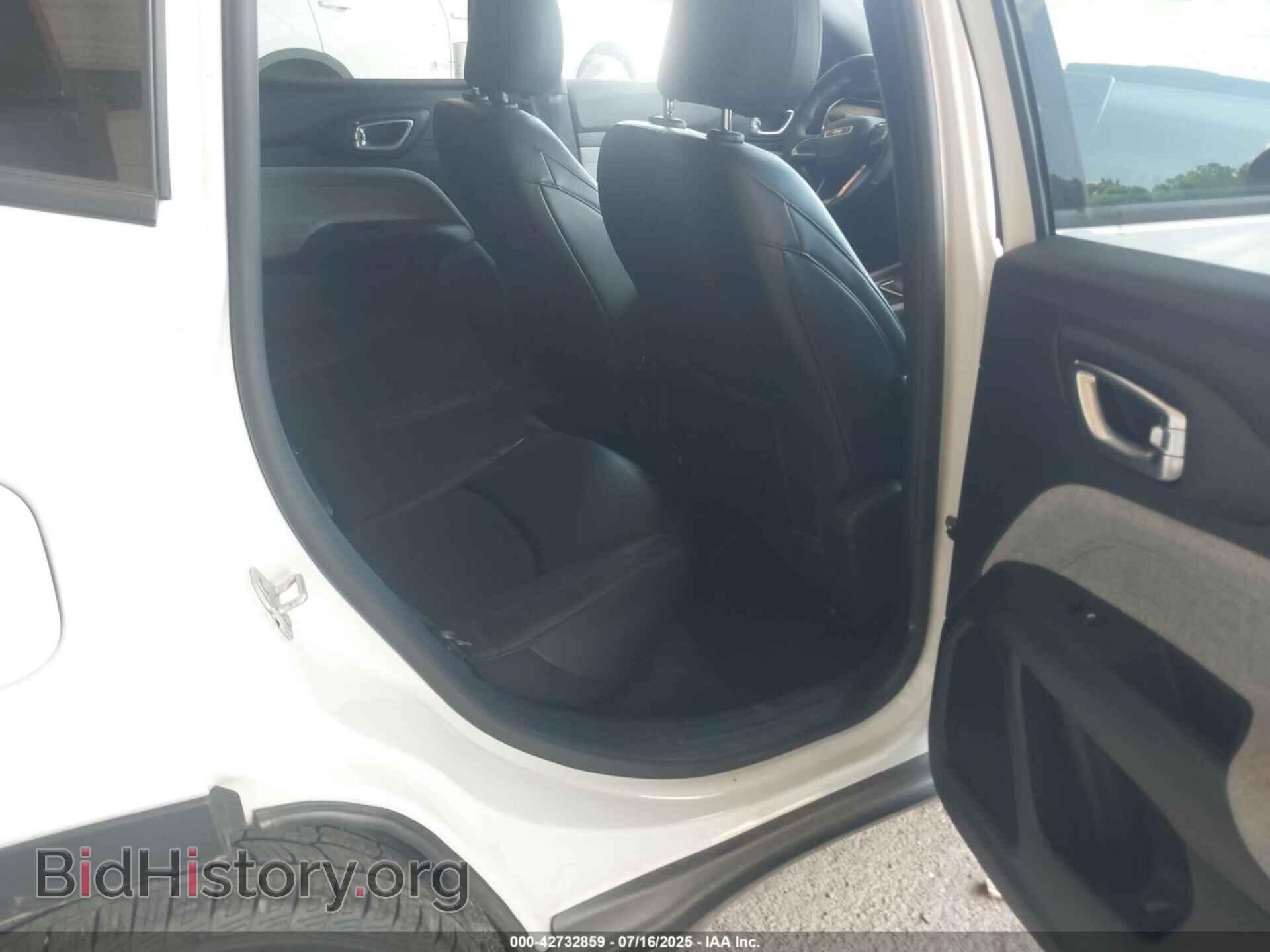 2024 JEEP COMPASS - VIN: 3C4NJDBN3RT117560 - Фото 8