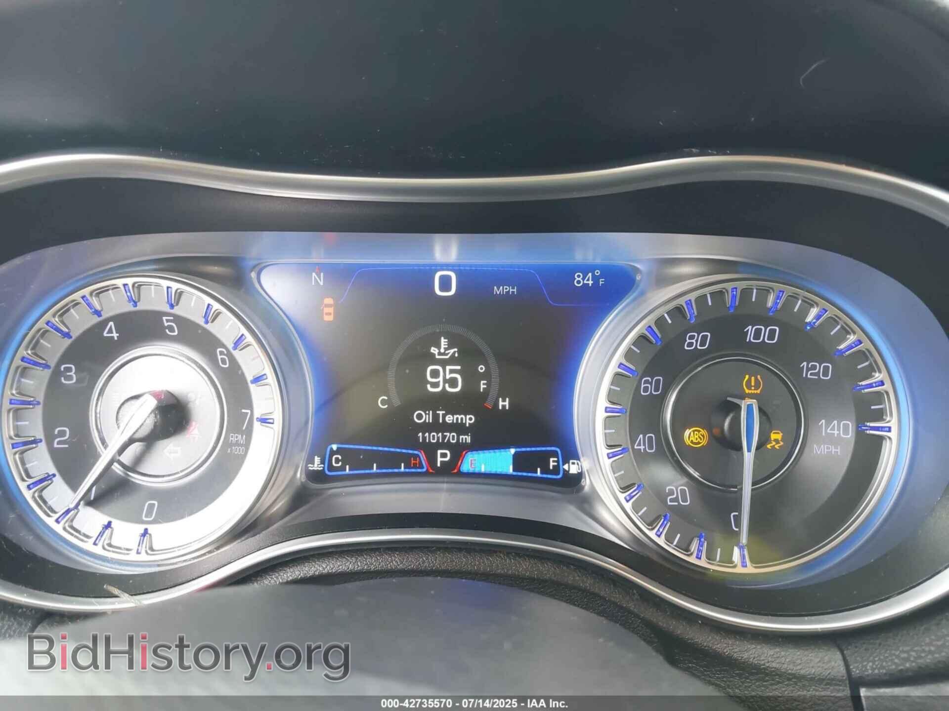 2019 CHRYSLER 300 - VIN: 2C3CCAAG3KH733183 - Фото 7