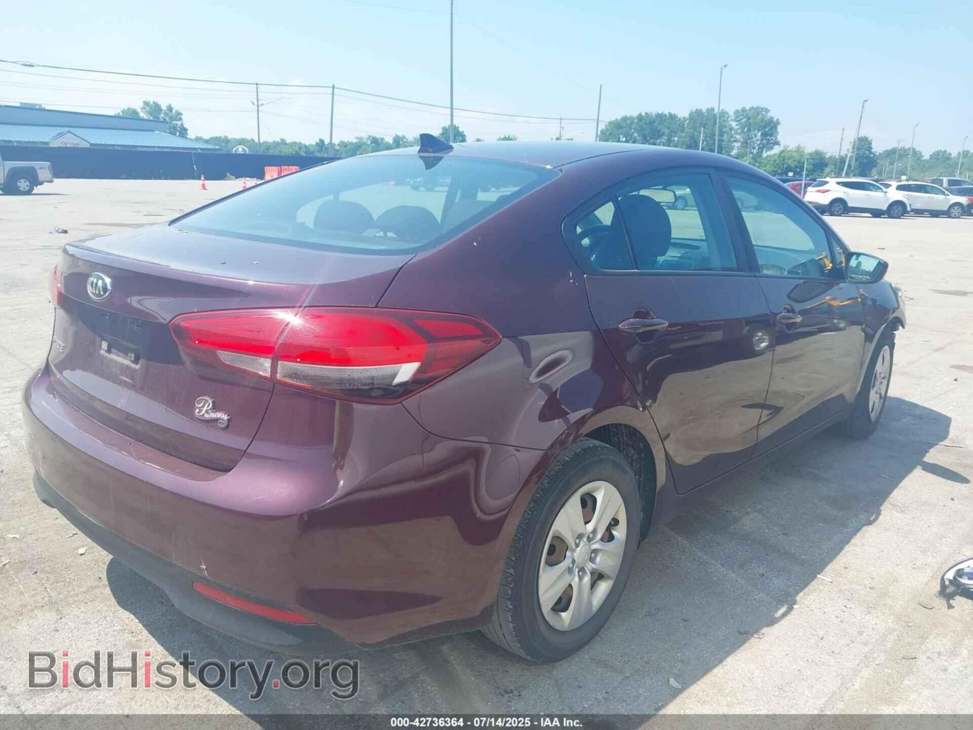 2017 KIA FORTE - VIN: 3KPFK4A7XHE122441 - Фото 4