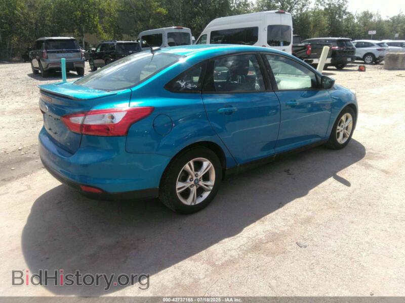 2012 Ford FOCUS (VIN 1FAHP3F25CL182215) — фото 4 из 11