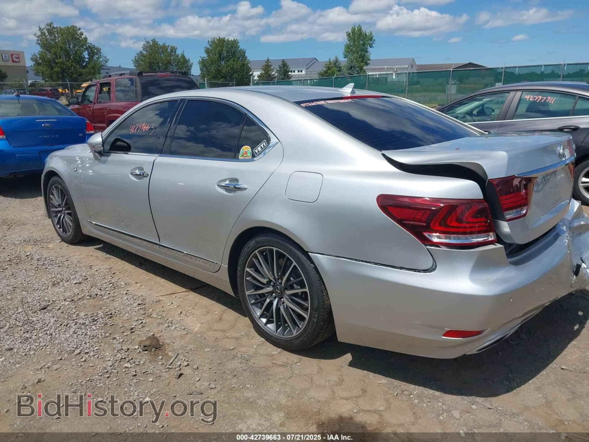 2013 LEXUS LS 460 - VIN: JTHBL5EF3D5122515 - Photo 3