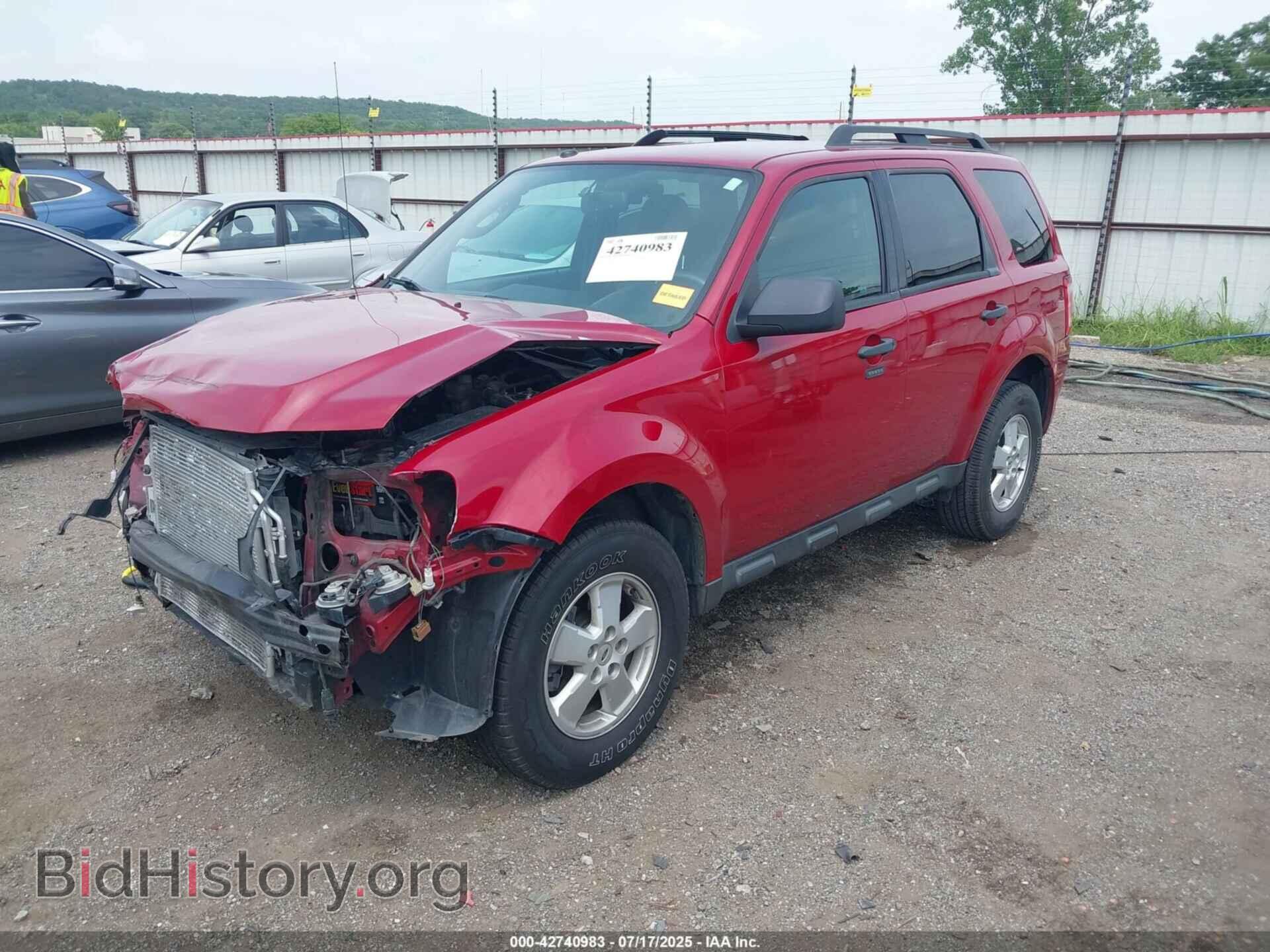 2011 FORD ESCAPE - VIN: 1FMCU0DG2BKC29548 - Фото 2