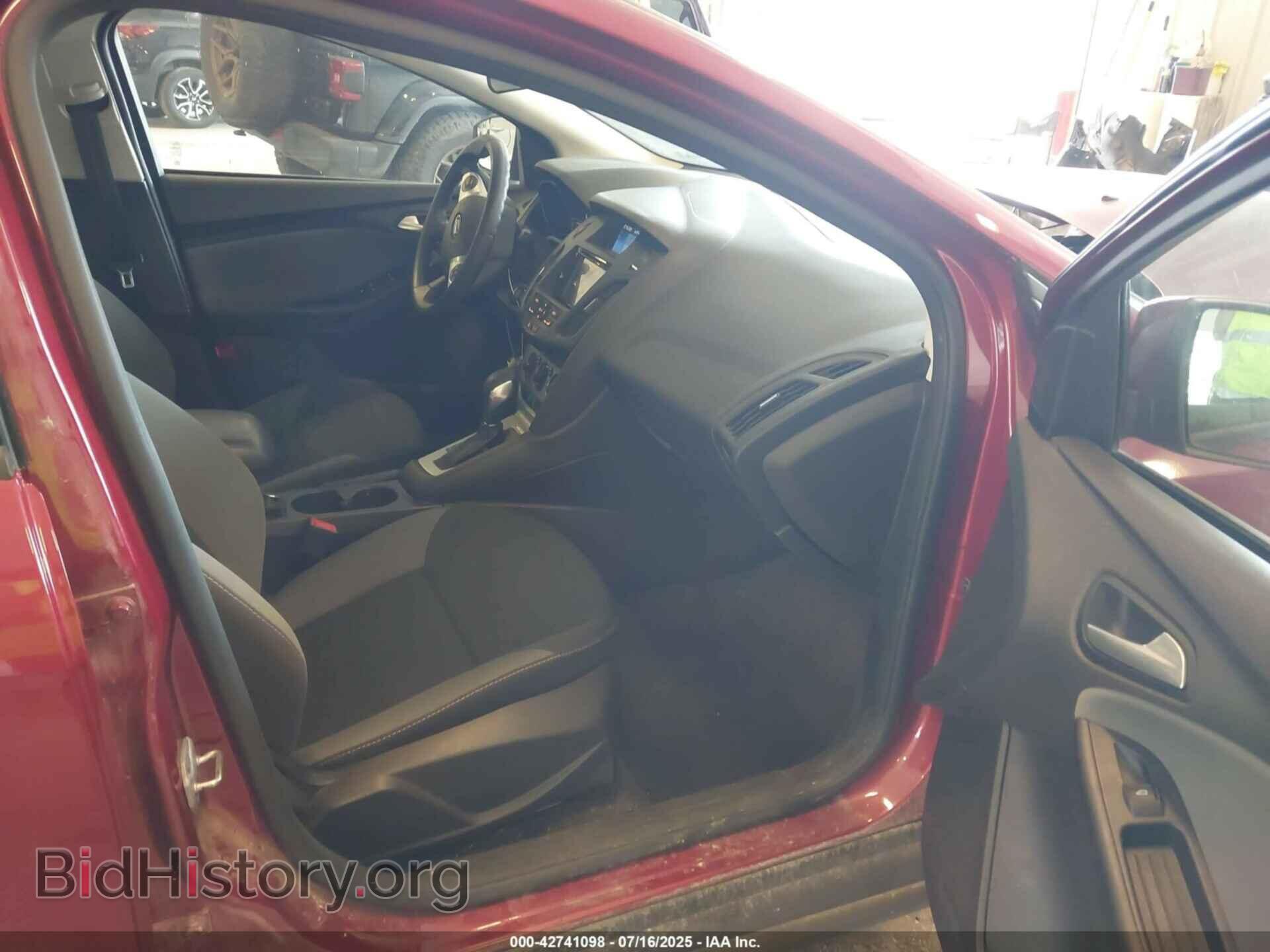 2014 FORD FOCUS - VIN: 1FADP3F2XEL137403 - Photo 5