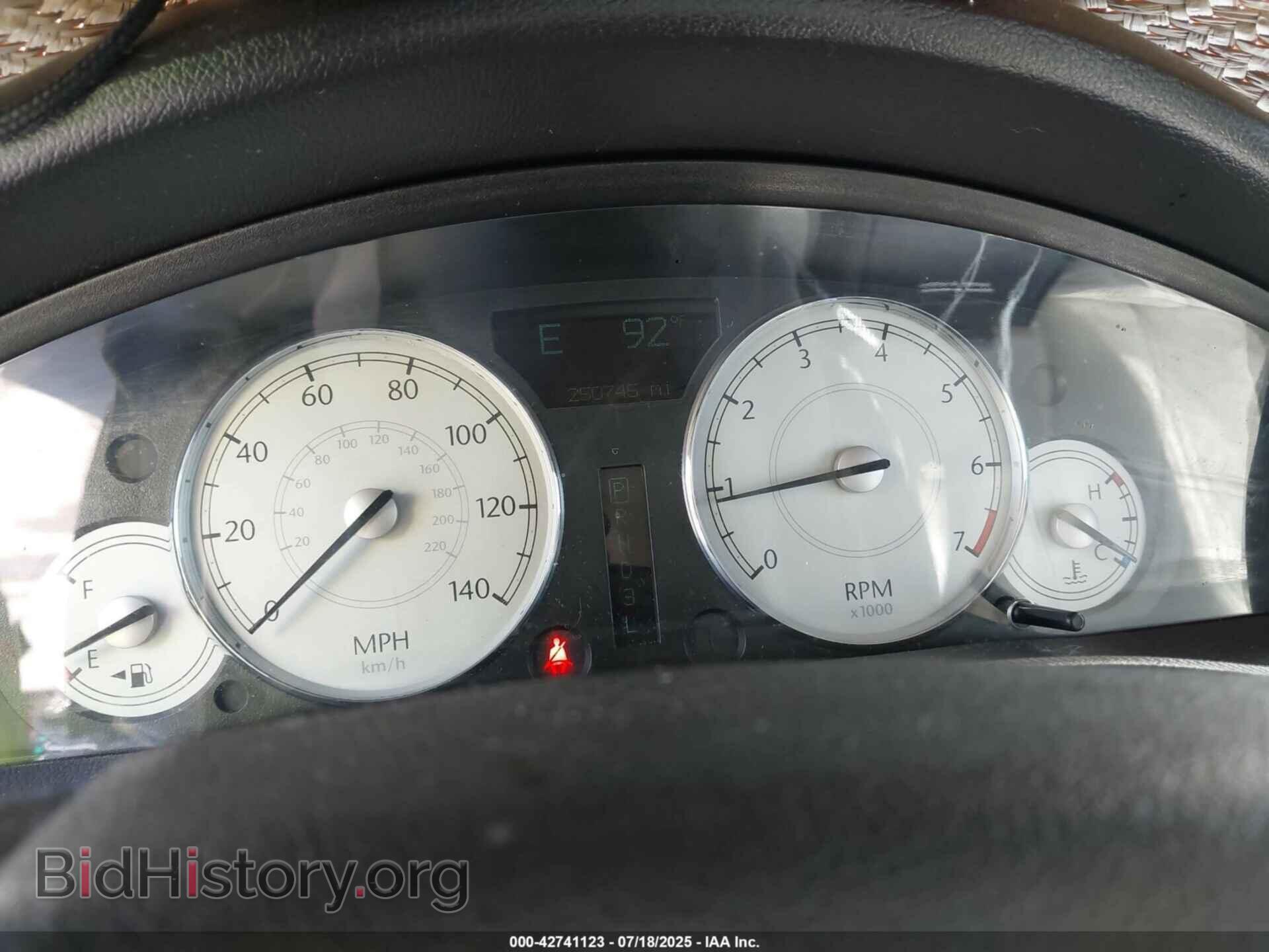 2005 CHRYSLER 300 - VIN: 2C3JA53G85H189107 - Фото 7