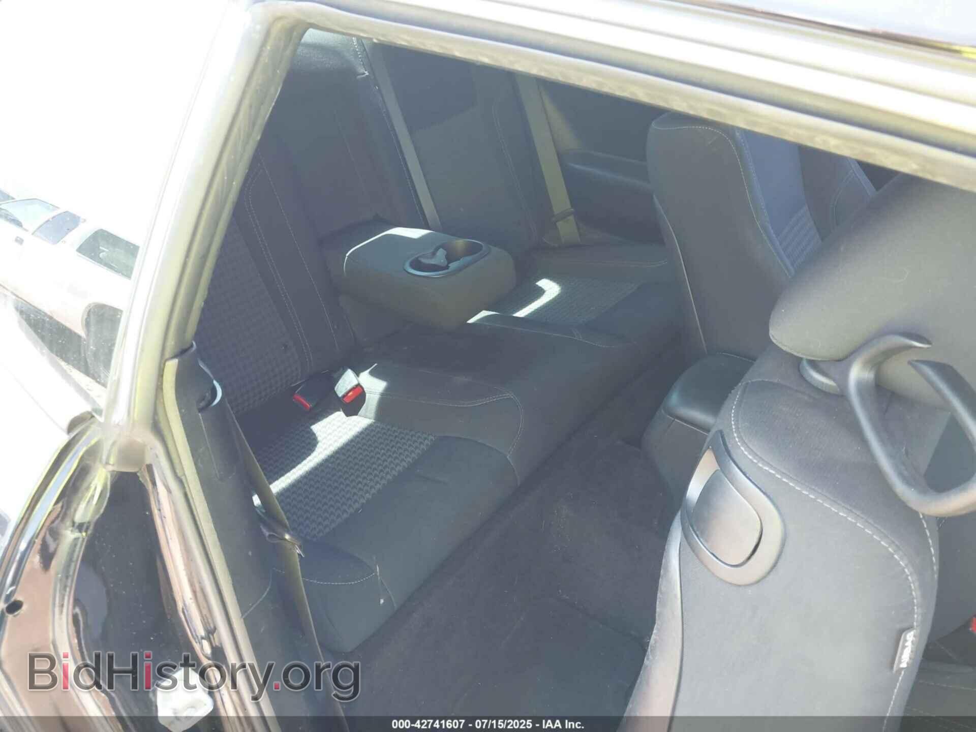 2016 DODGE CHALLENGER - VIN: 2C3CDZAG9GH162740 - Фото 8