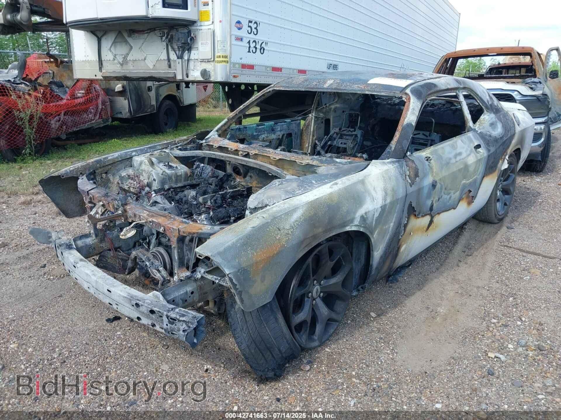 2019 DODGE CHALLENGER - VIN: 2C3CDZBT4KH573712 - Photo 2