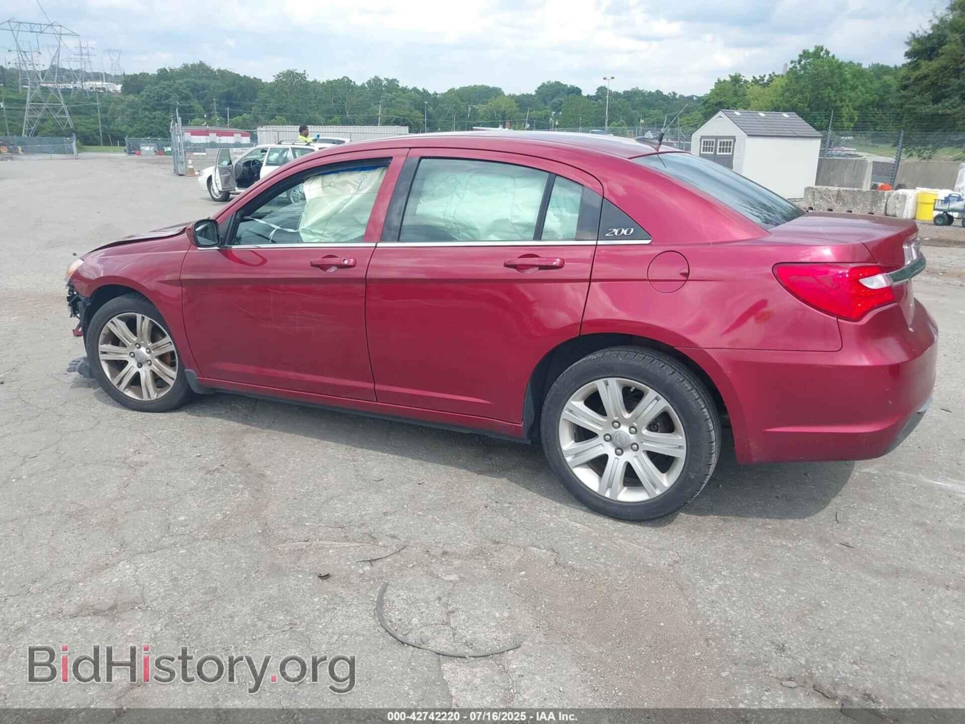2013 CHRYSLER 200 - VIN: 1C3CCBBB7DN735974 - Фото 3