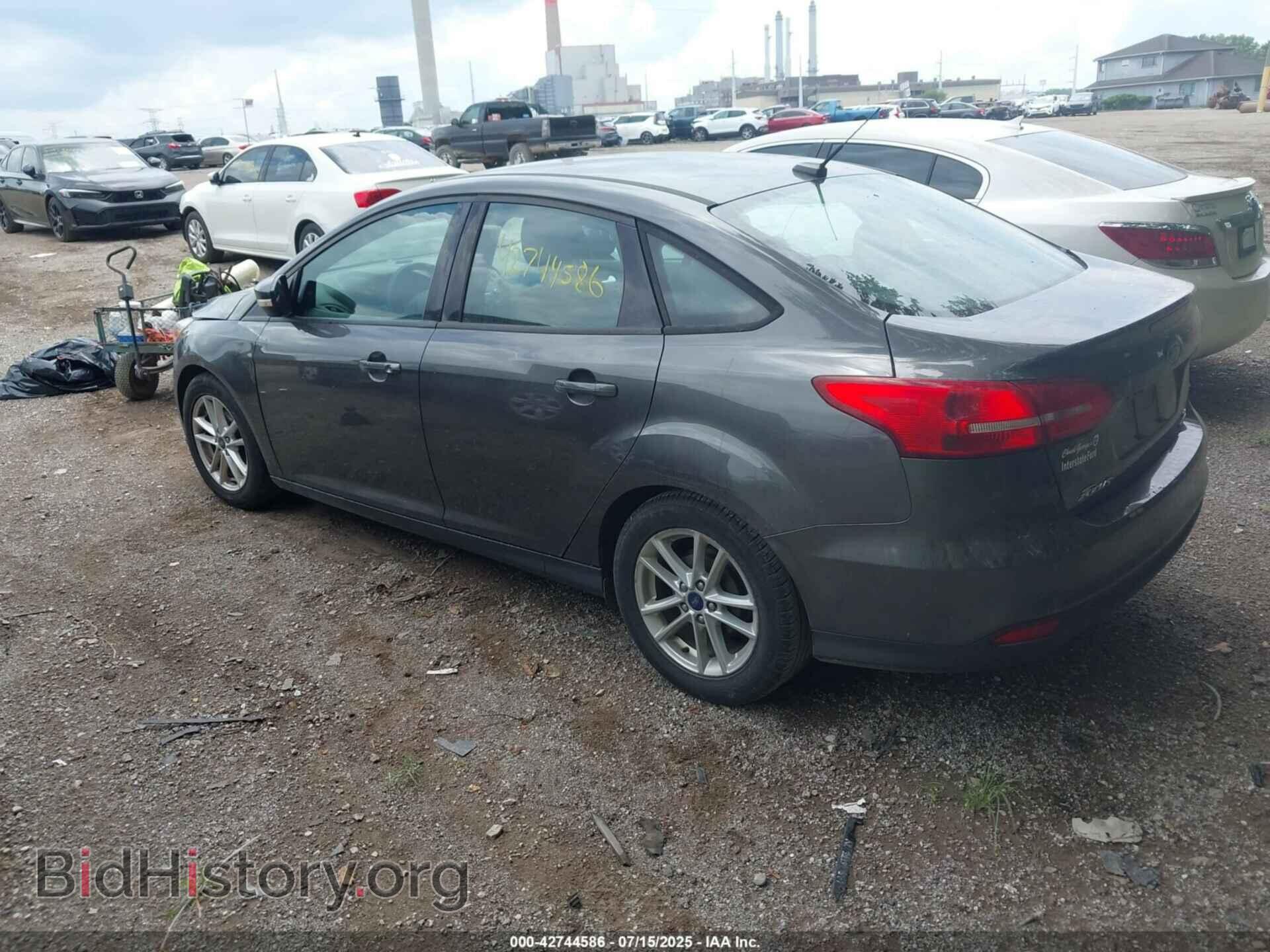 2016 FORD FOCUS - VIN: 1FADP3F2XGL309724 - Фото 3