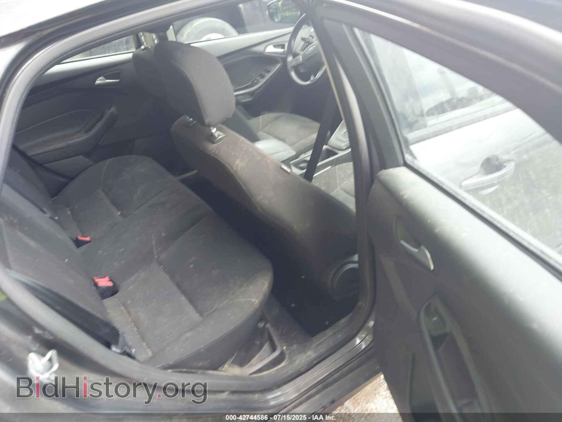 2016 FORD FOCUS - VIN: 1FADP3F2XGL309724 - Фото 8