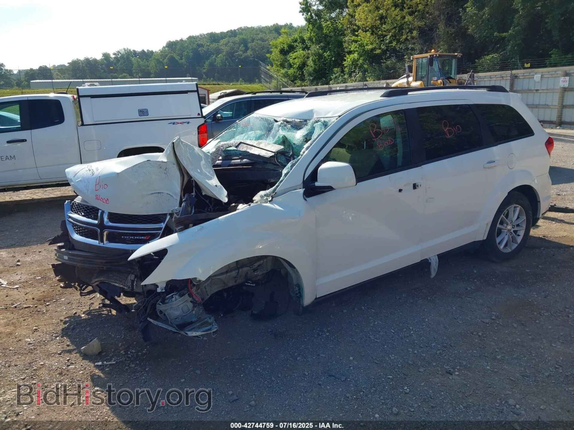 2017 DODGE JOURNEY - VIN: 3C4PDCBGXHT590768 - Фото 2