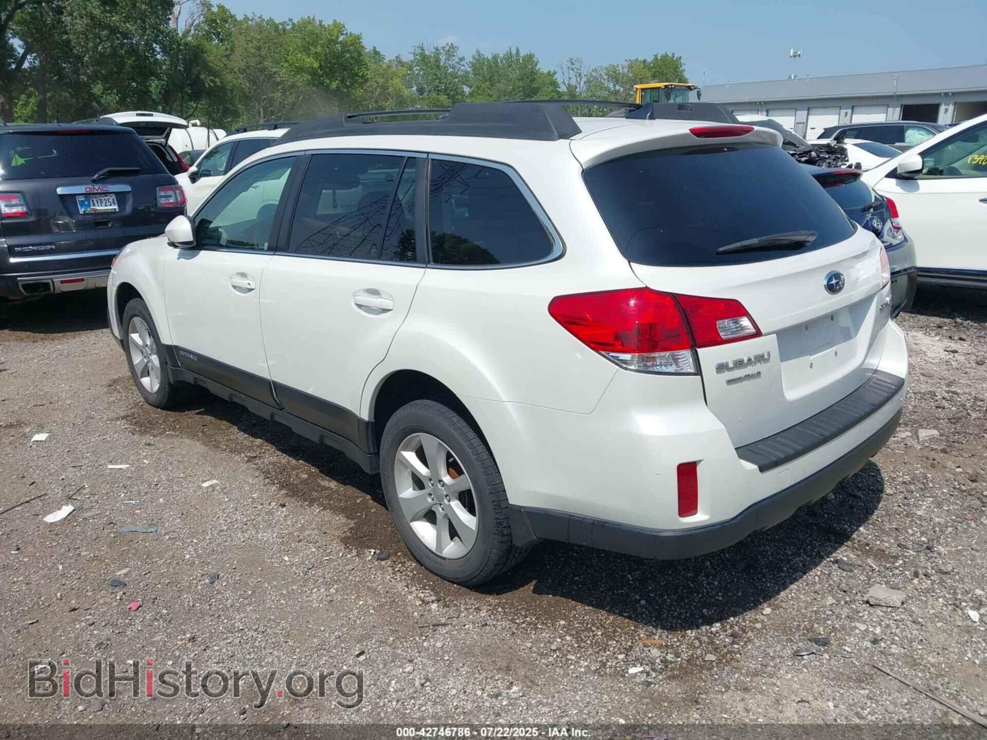 2014 SUBARU OUTBACK - VIN: 4S4BRCCC4E3238750 - Фото 3