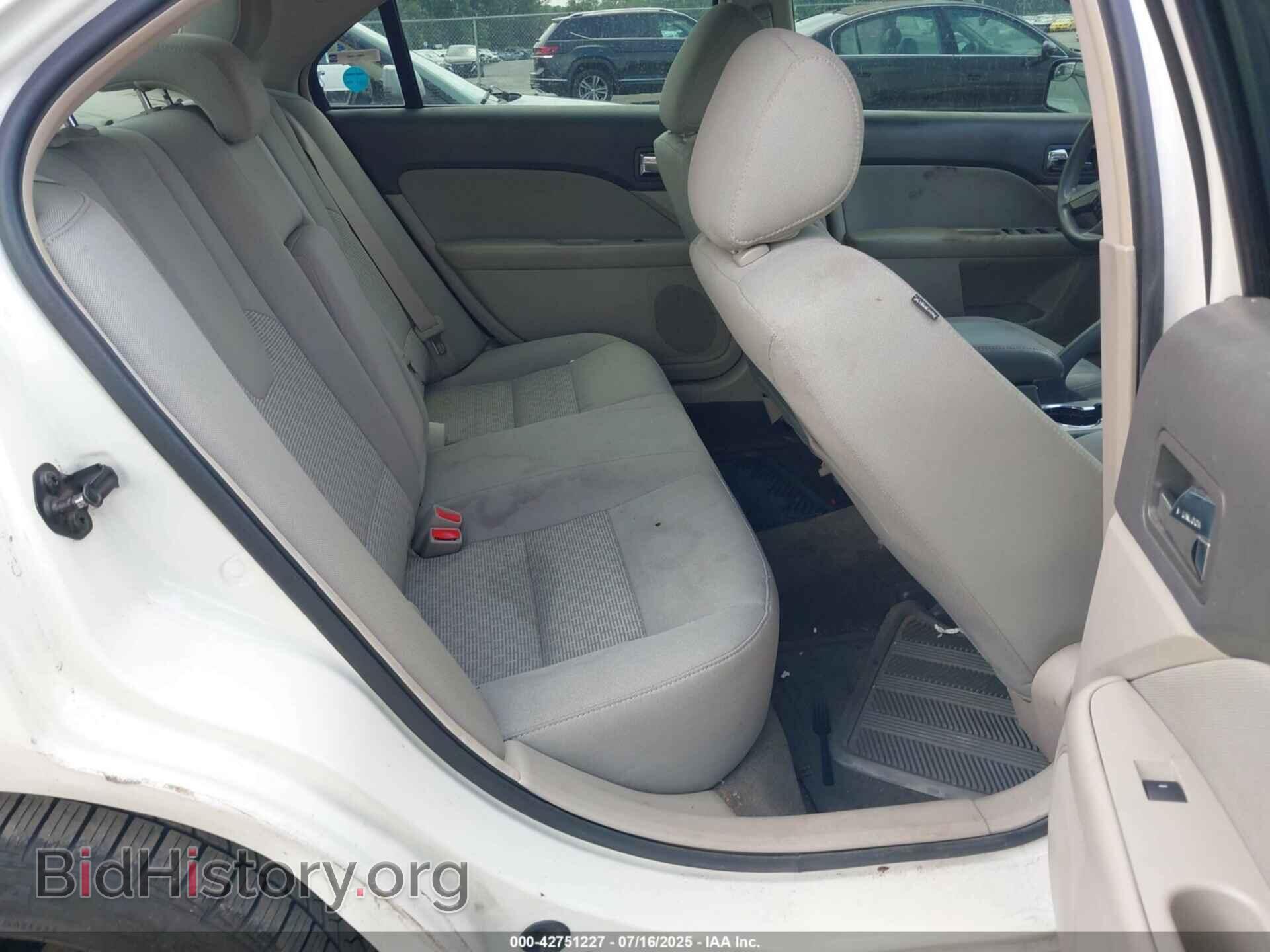 2011 FORD FUSION - VIN: 3FAHP0HA8BR163810 - Фото 8