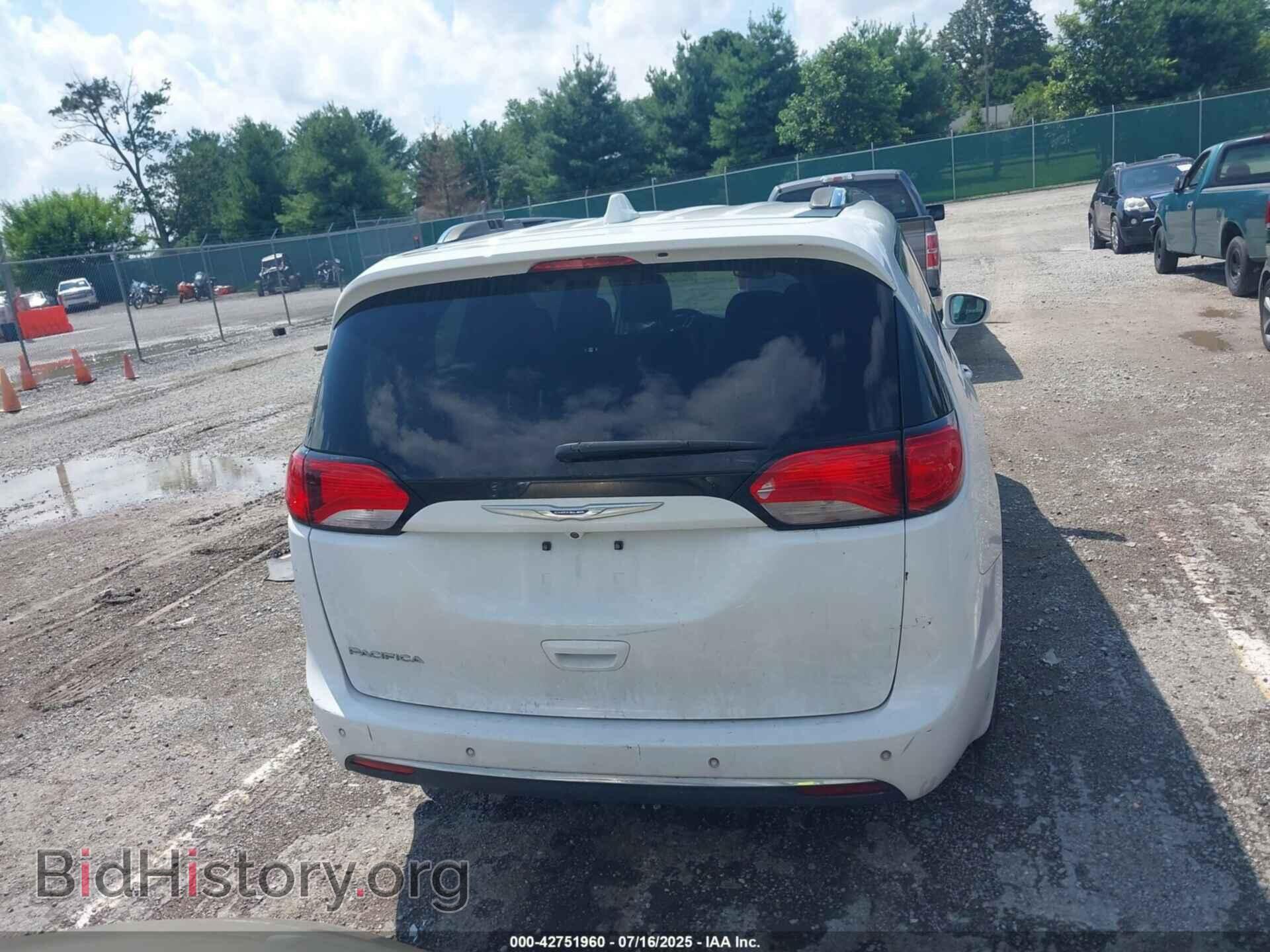 2018 CHRYSLER PACIFICA - VIN: 2C4RC1BG0JR211527 - Фото 17