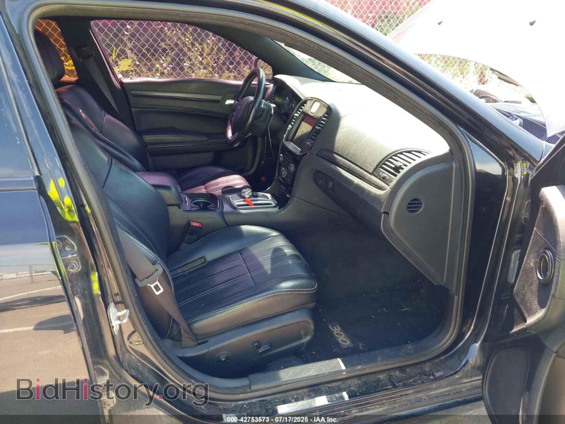 2016 CHRYSLER 300 - VIN: 2C3CCAGG7GH183033 - Photo 5