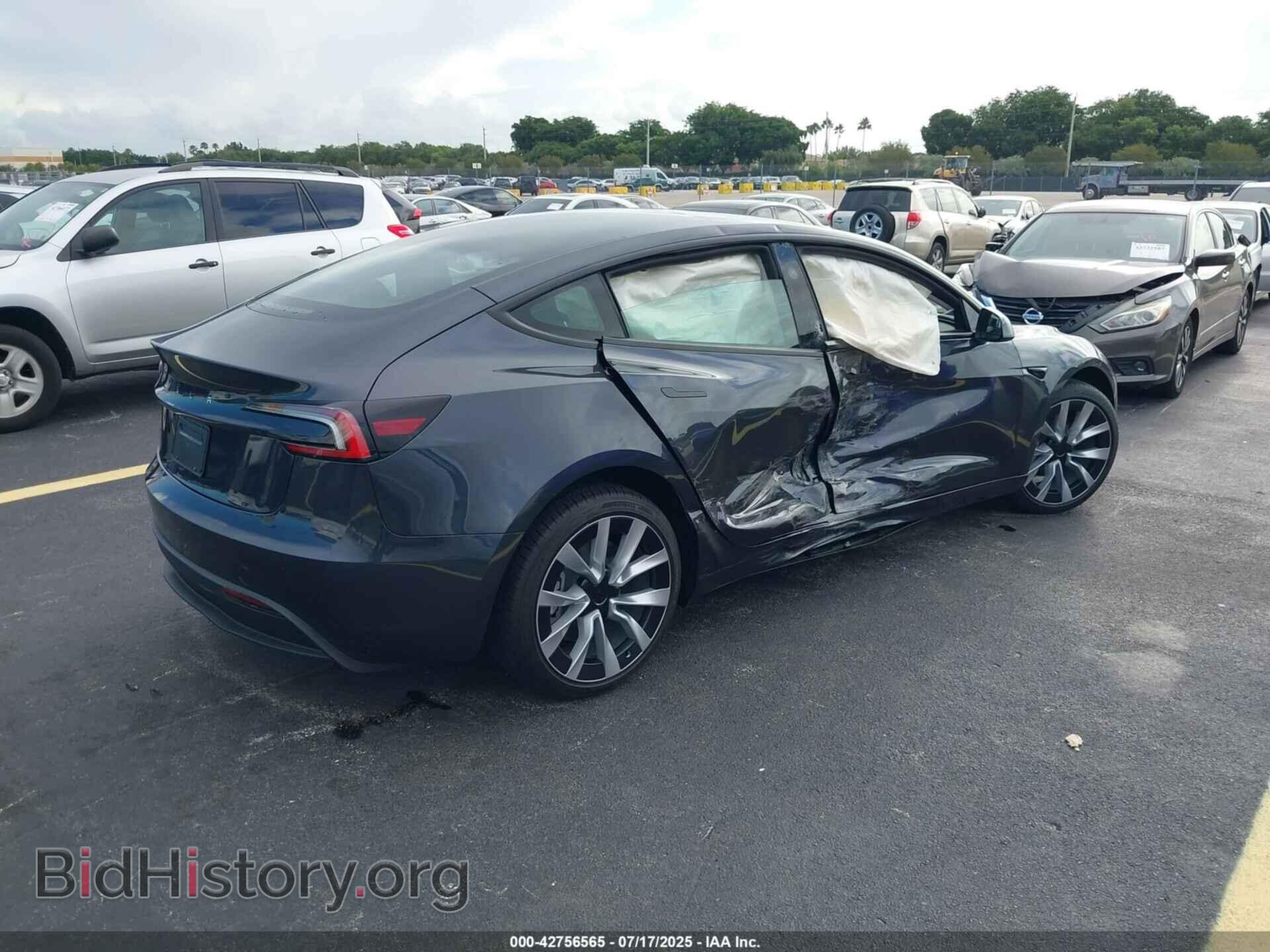 2025 TESLA MODEL 3 - VIN: 5YJ3E1EA9SF972724 - Photo 4