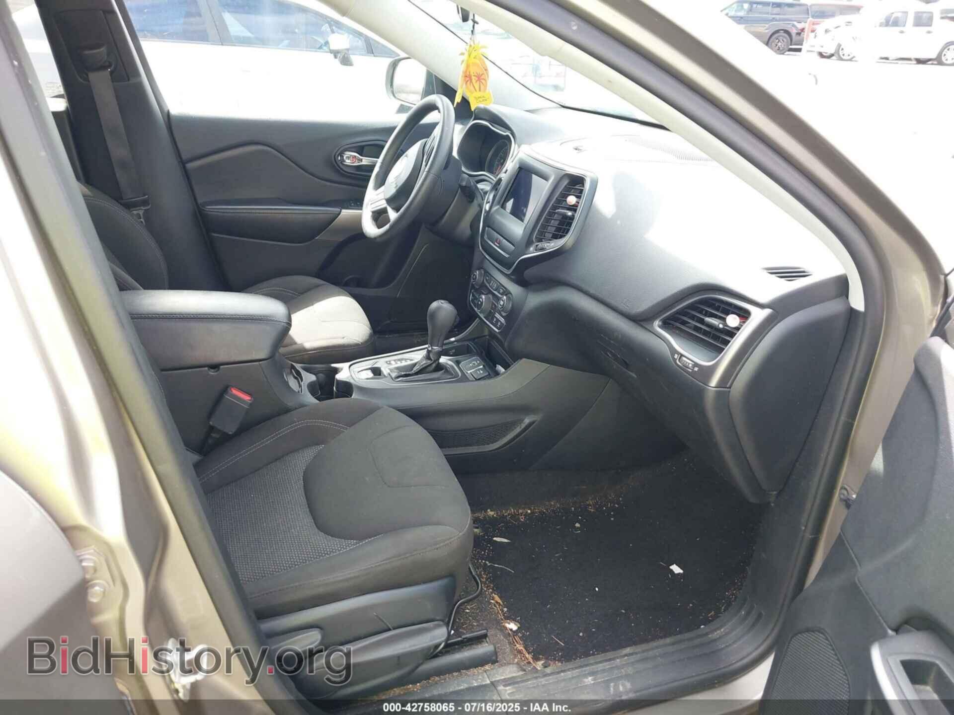 2019 JEEP CHEROKEE - VIN: 1C4PJLCB1KD222987 - Фото 5