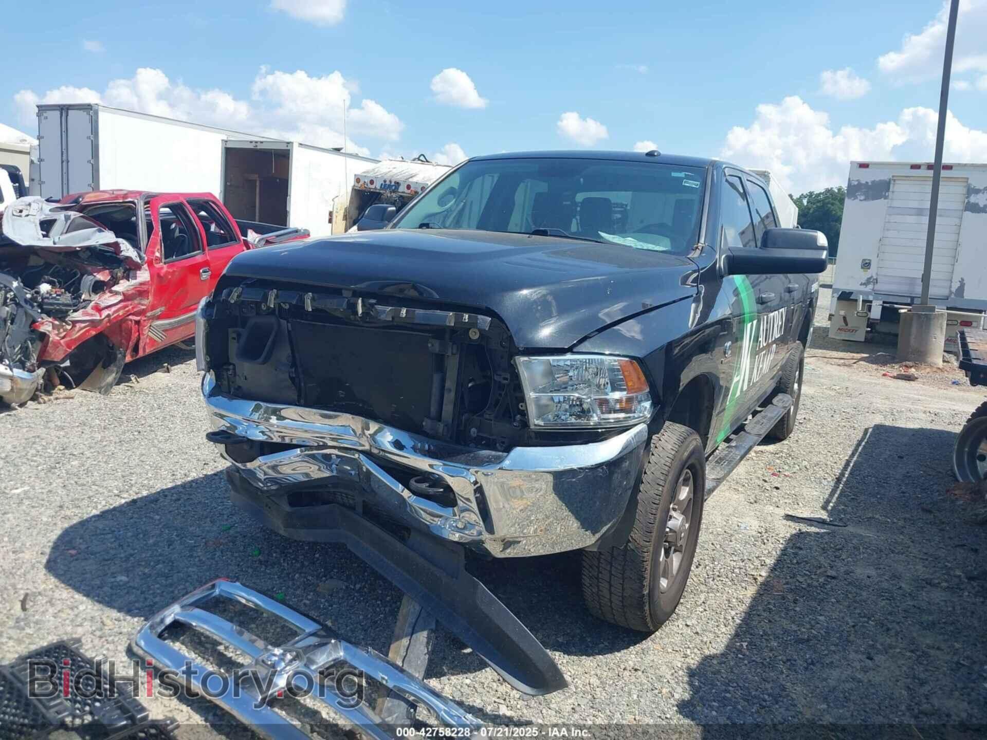 2018 RAM 2500 - VIN: 3C6UR5CL2JG411687 - Фото 2
