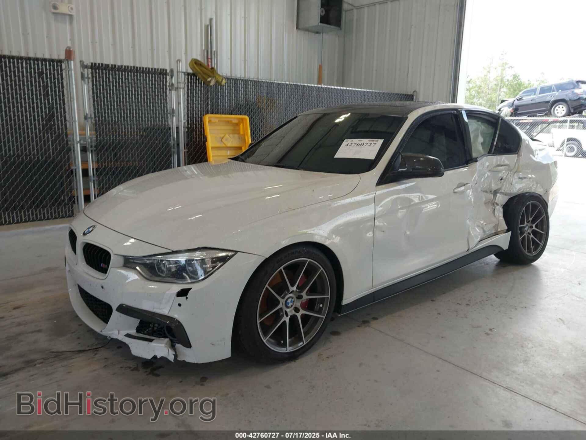 2016 BMW 328I - VIN: WBA8E9G51GNU28700 - Фото 2