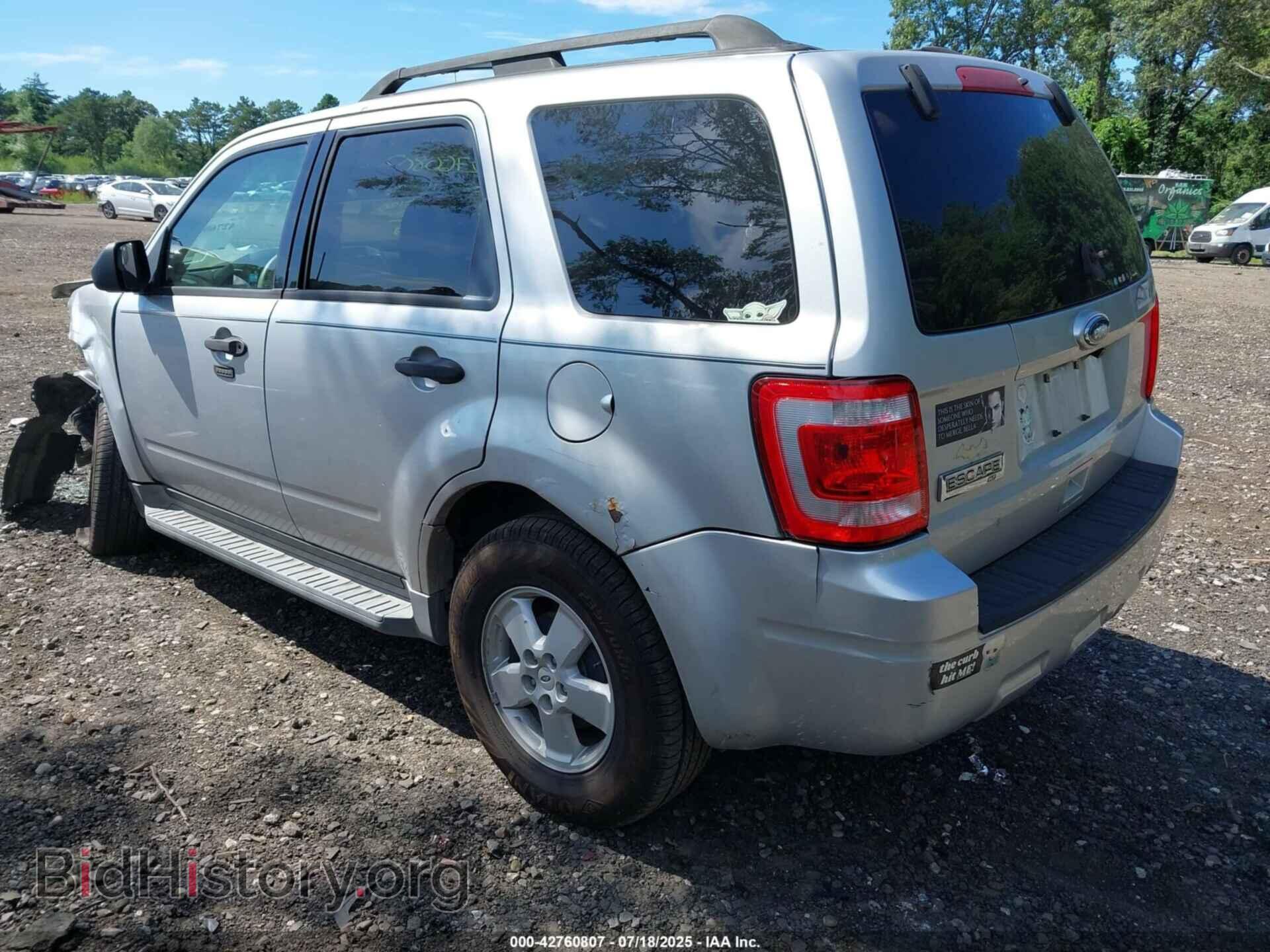 2010 FORD ESCAPE - VIN: 1FMCU0D75AKB03571 - Фото 3