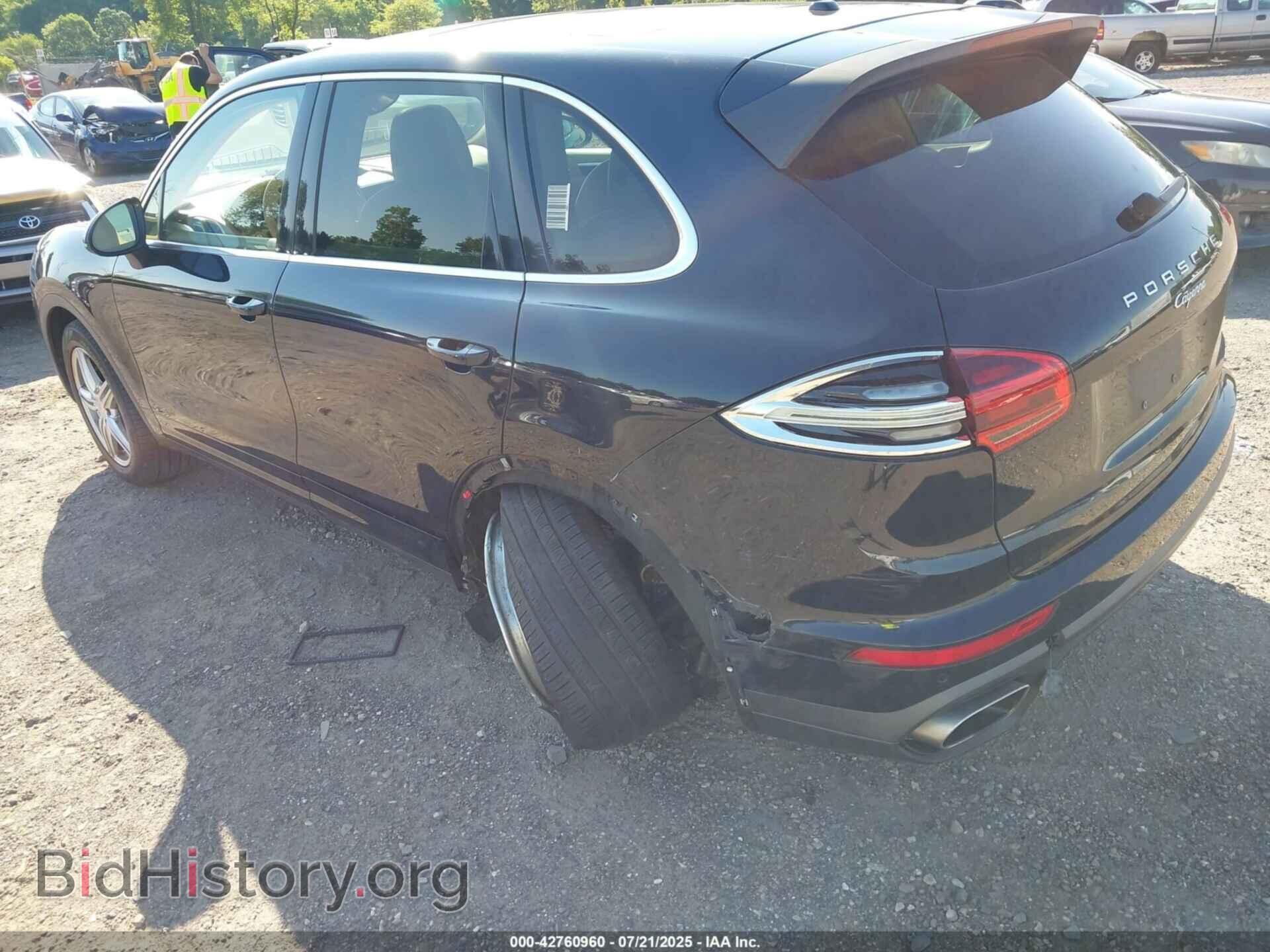 2016 PORSCHE CAYENNE - VIN: WP1AA2A28GLA03748 - Фото 3