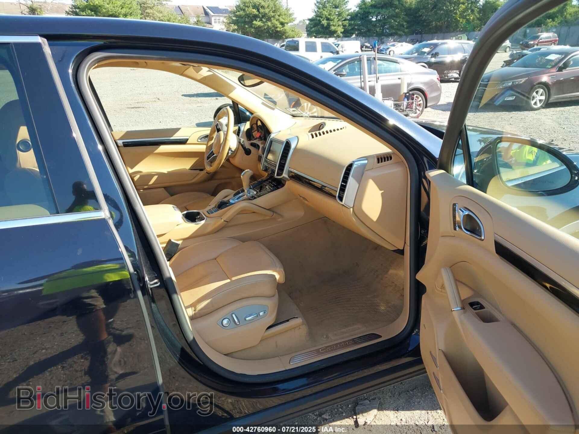 2016 PORSCHE CAYENNE - VIN: WP1AA2A28GLA03748 - Фото 5