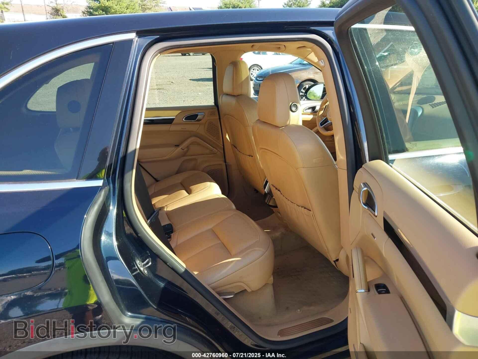 2016 PORSCHE CAYENNE - VIN: WP1AA2A28GLA03748 - Фото 8