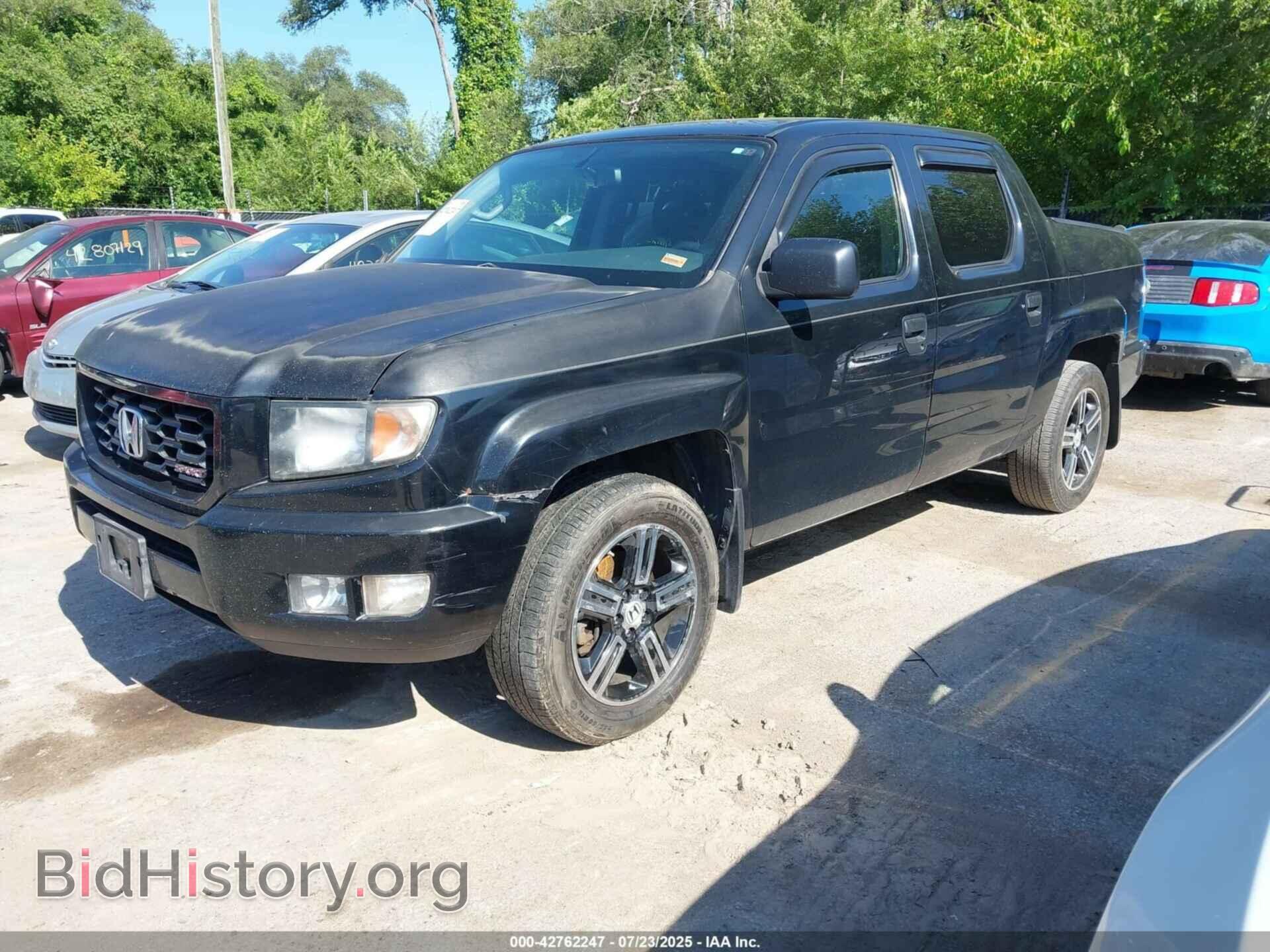 2013 HONDA RIDGELINE - VIN: 5FPYK1F70DB013868 - Фото 2