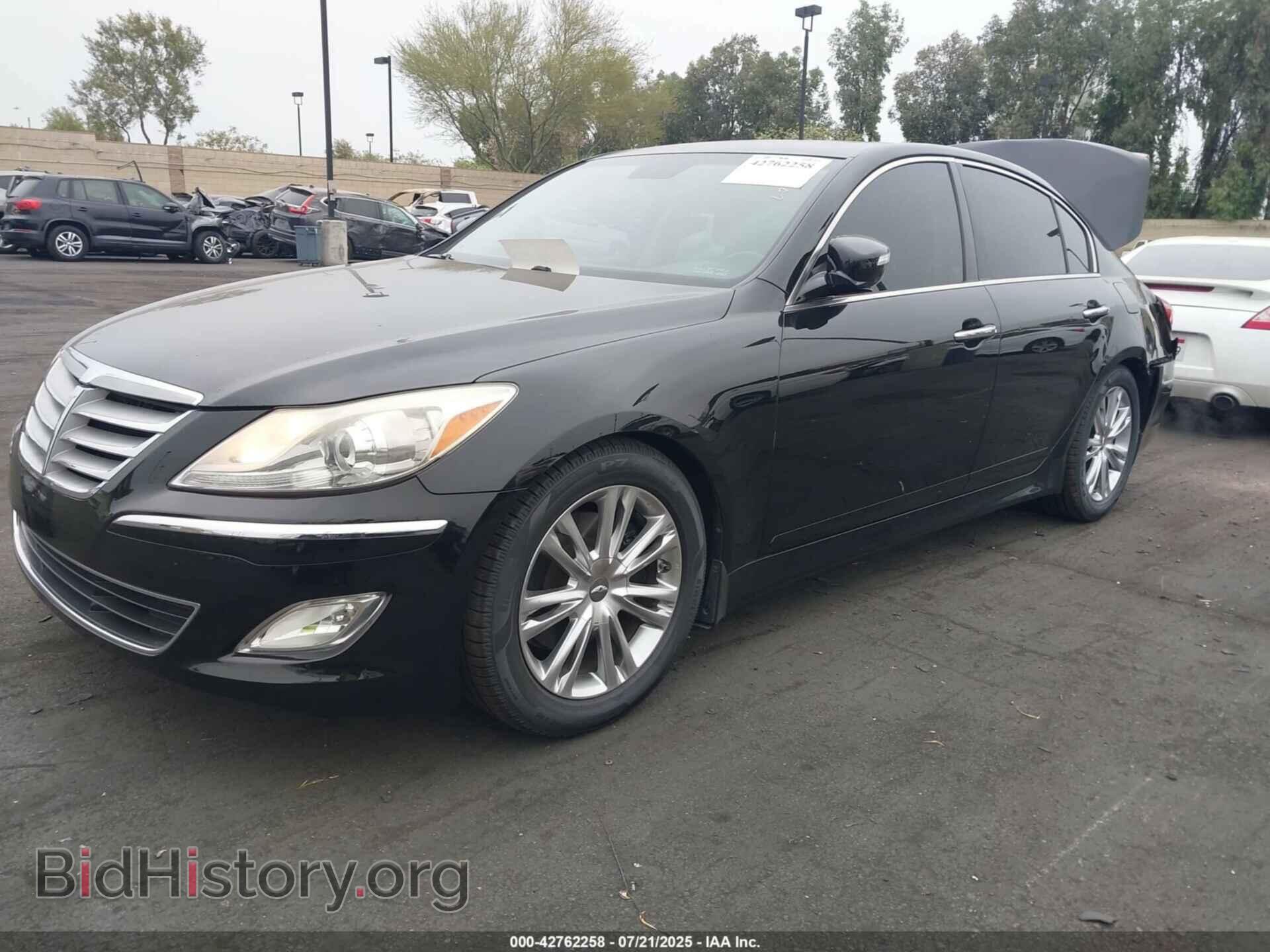 2013 HYUNDAI GENESIS - VIN: KMHGC4DD3DU237280 - Фото 2