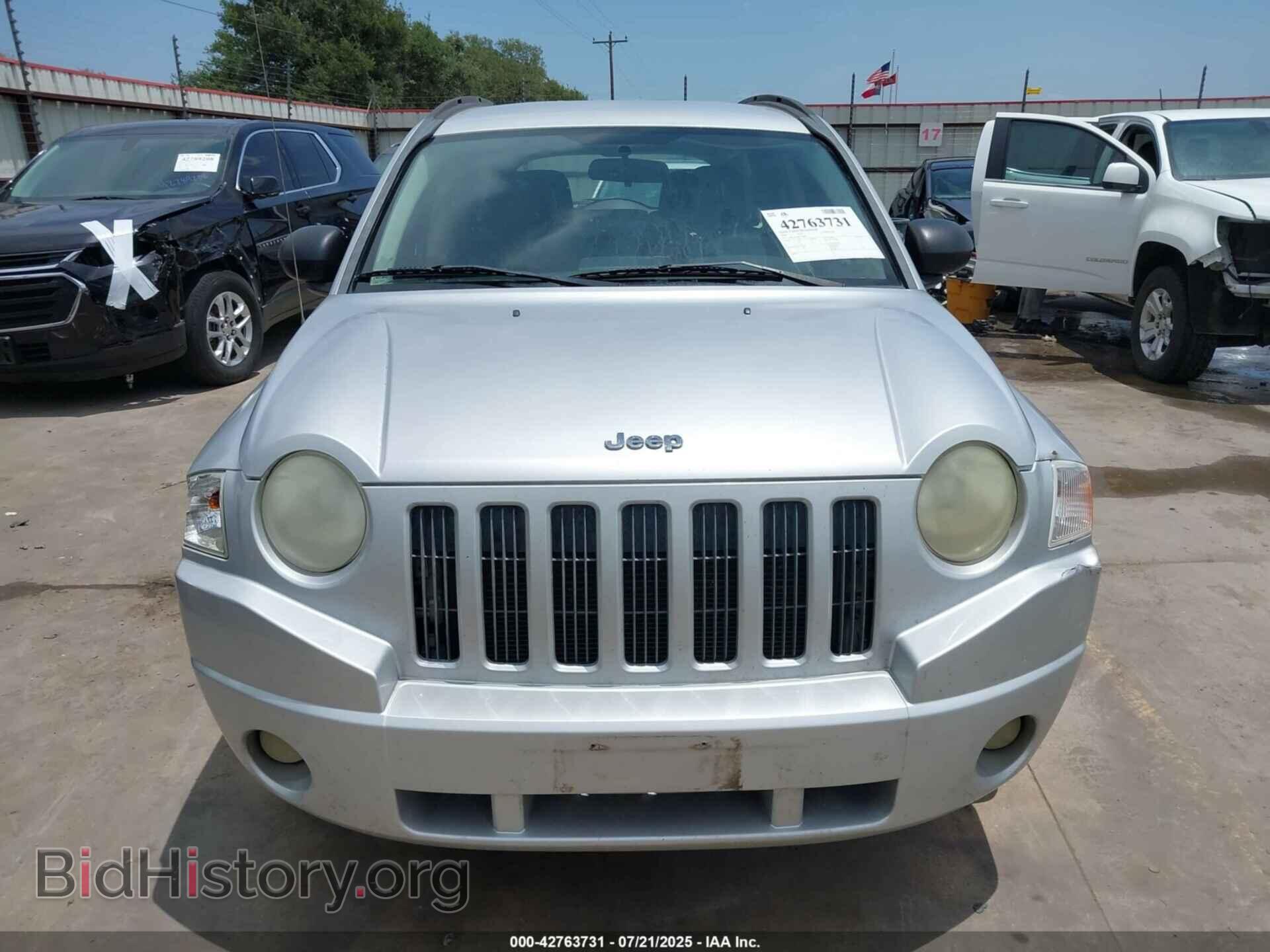 2008 JEEP COMPASS - VIN: 1J8FT47088D714888 - Фото 12