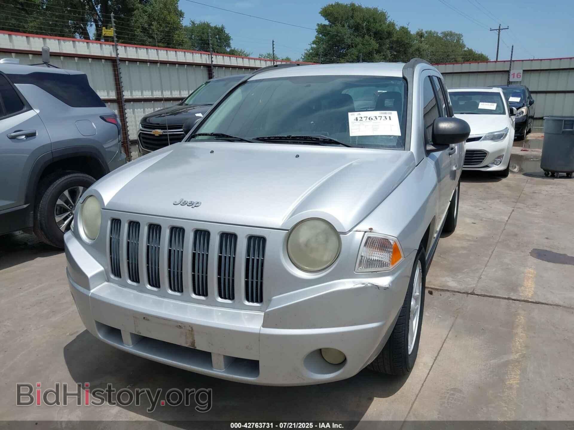 2008 JEEP COMPASS - VIN: 1J8FT47088D714888 - Фото 18