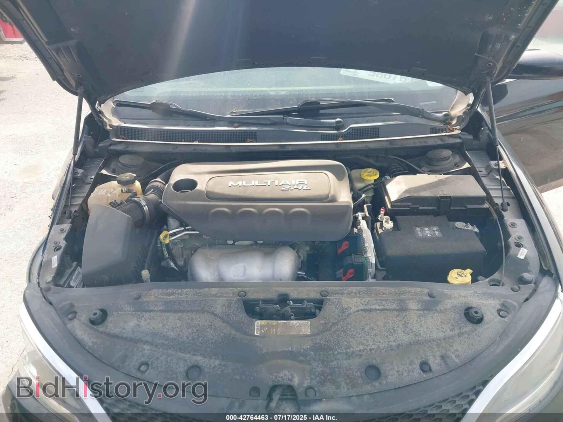 2016 CHRYSLER 200 - VIN: 1C3CCCAB2GN135259 - Фото 10