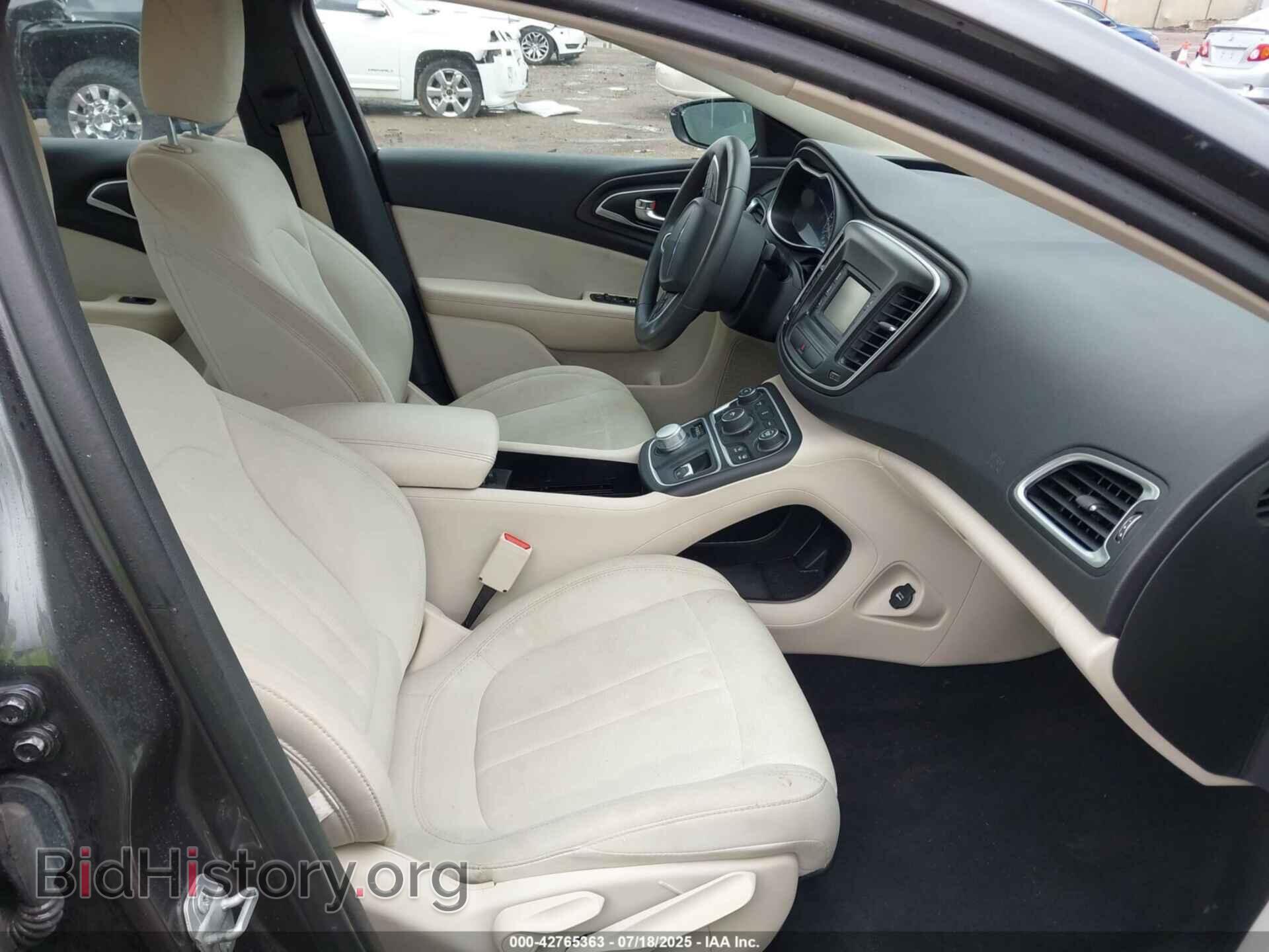 2016 CHRYSLER 200 - VIN: 1C3CCCAB4GN187718 - Фото 5