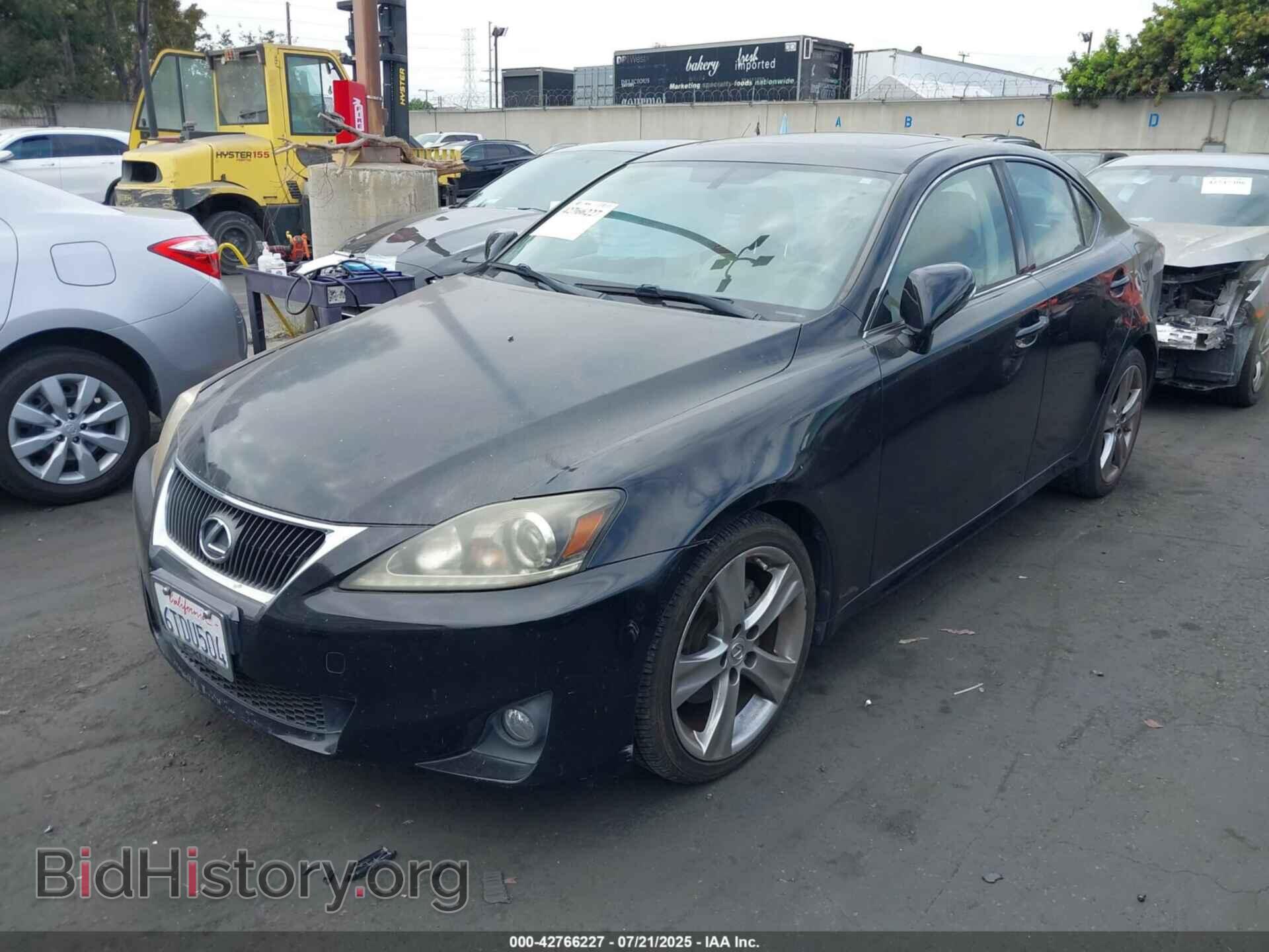 2011 LEXUS IS 250 - VIN: JTHBF5C2XB5151840 - Photo 2