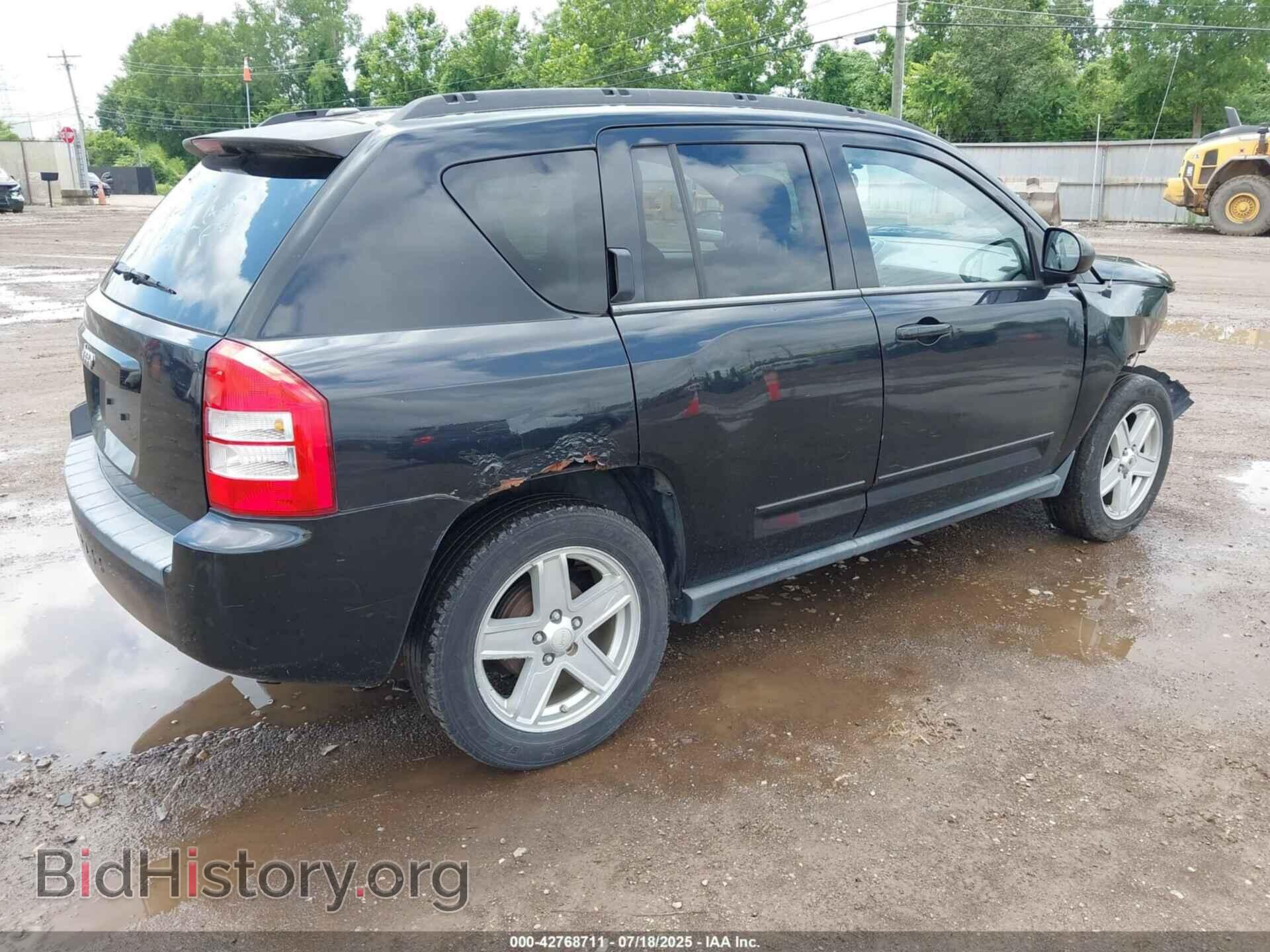 2010 JEEP COMPASS - VIN: 1J4NT4FA1AD525769 - Фото 4