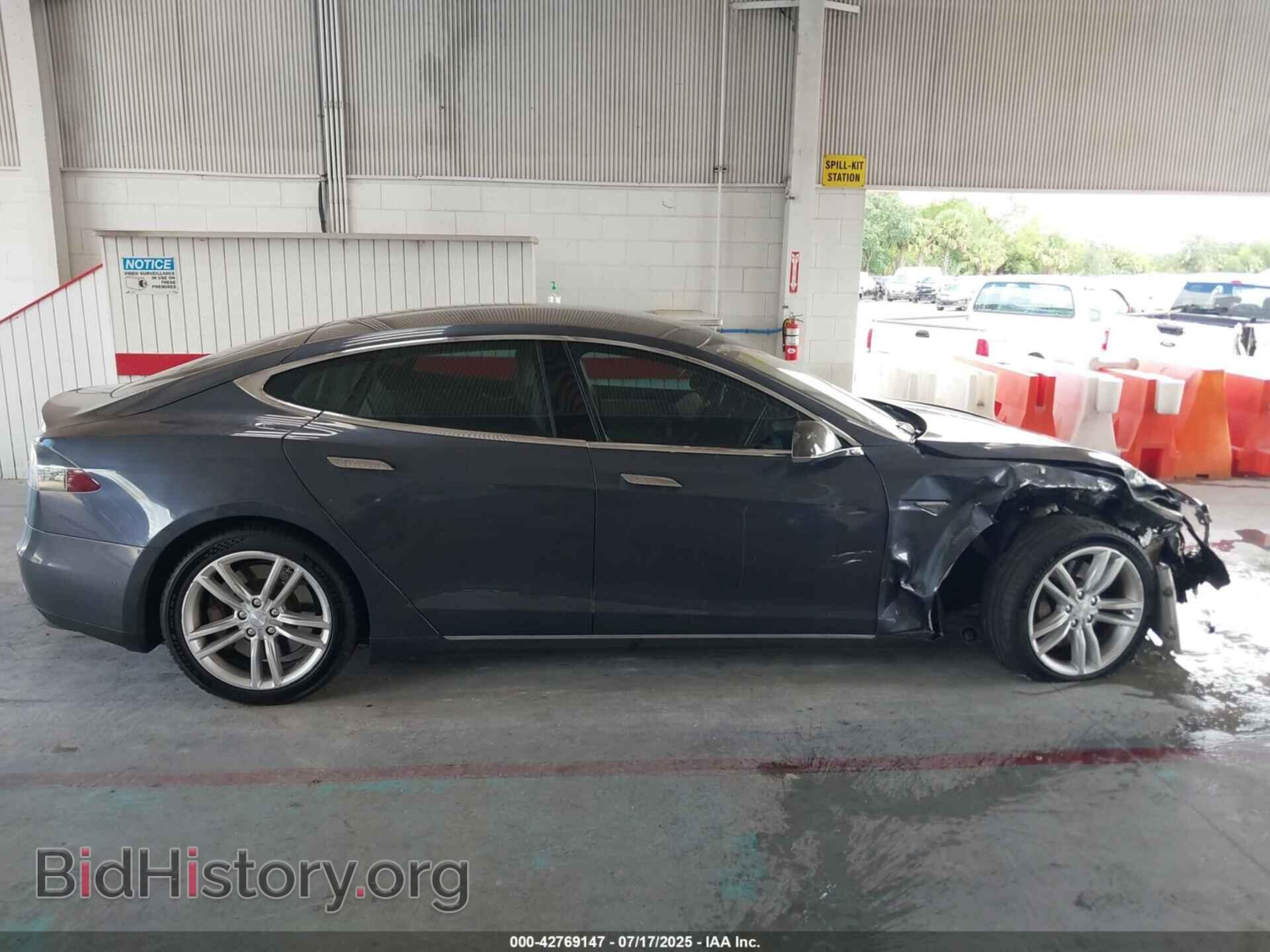2015 TESLA MODEL S - VIN: 5YJSA1S12FF100404 - Photo 12