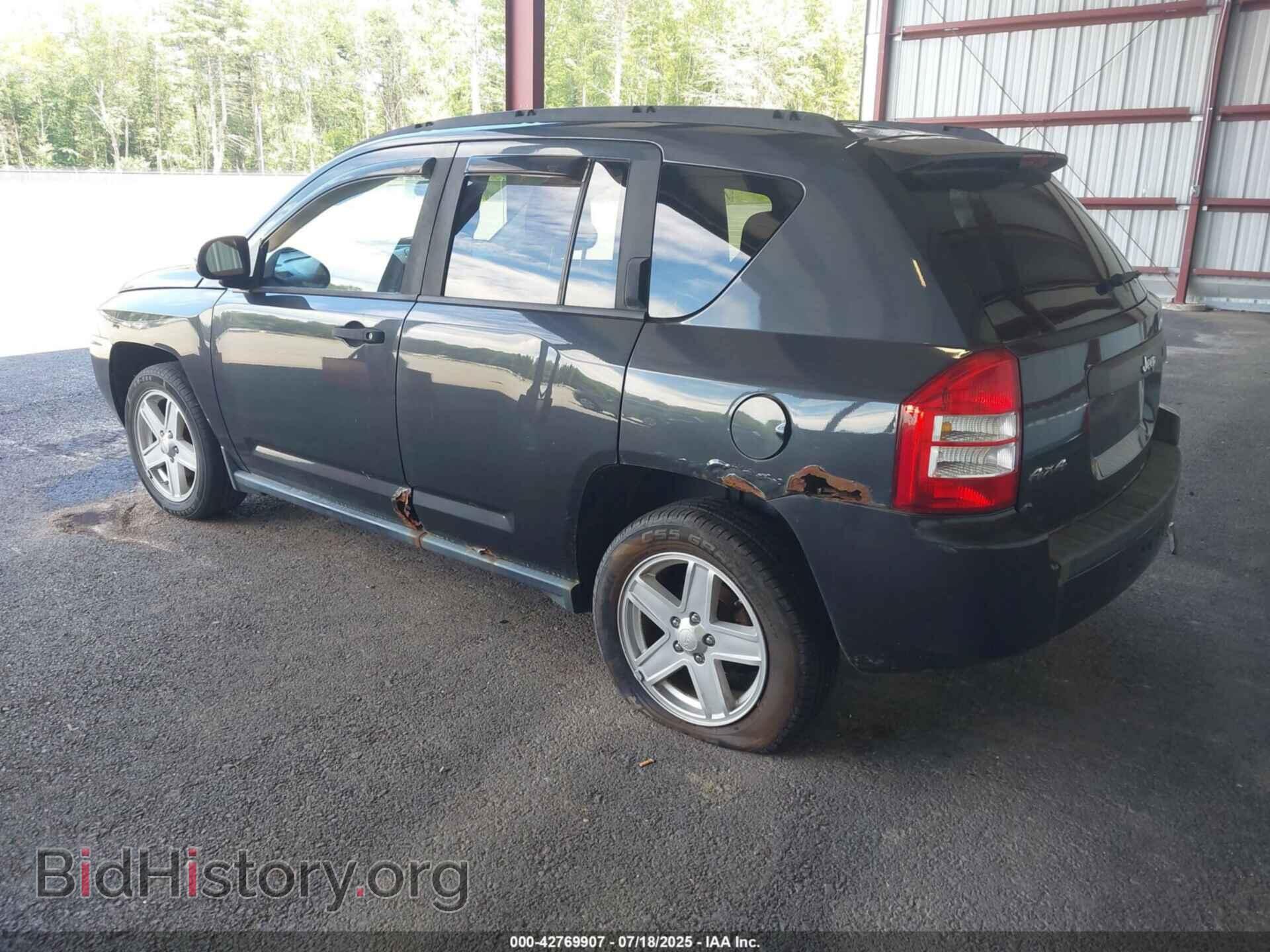 2010 JEEP COMPASS - VIN: 1J4NF1FB7AD646529 - Фото 3