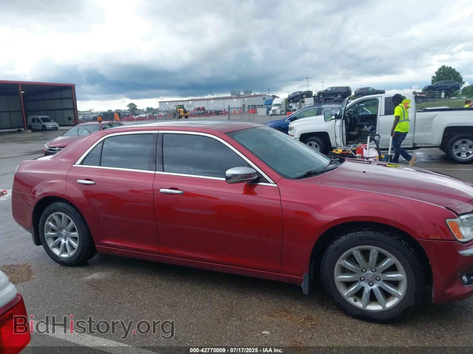2011 CHRYSLER 300 - VIN: 2C3CA5CG4B8528191 - Фото 13