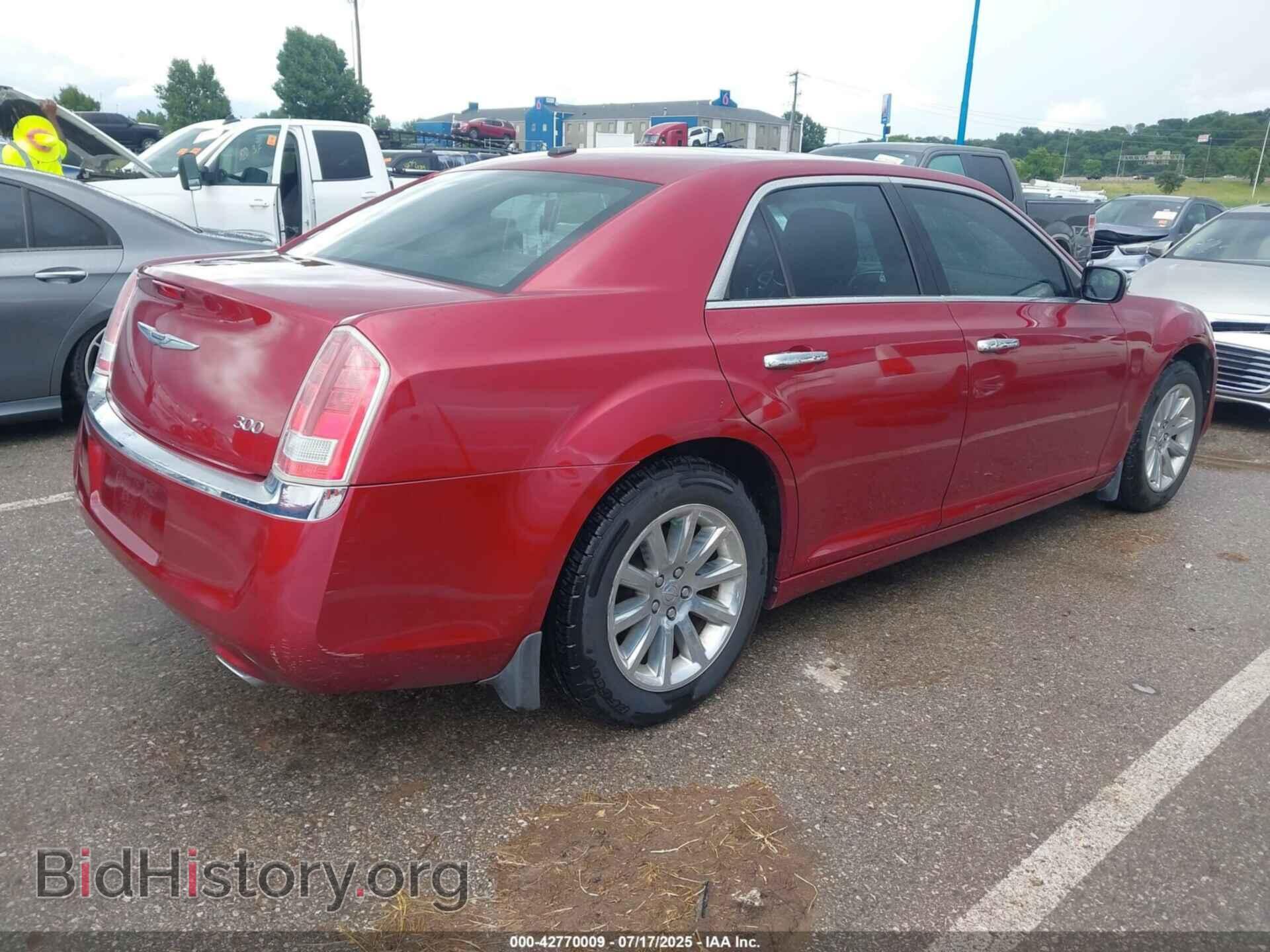 2011 CHRYSLER 300 - VIN: 2C3CA5CG4BH528191 - Фото 4