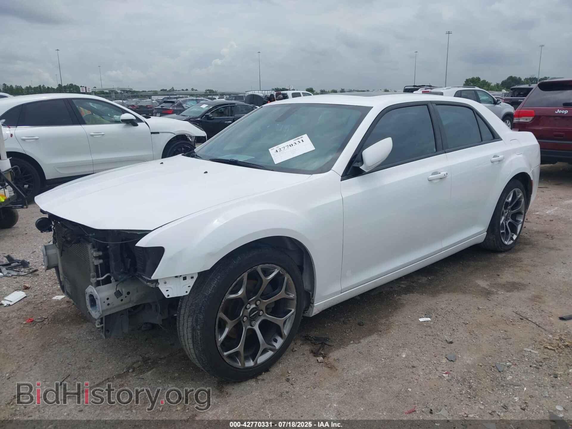2015 CHRYSLER 300 - VIN: 2C3CCABG5FH908781 - Фото 2