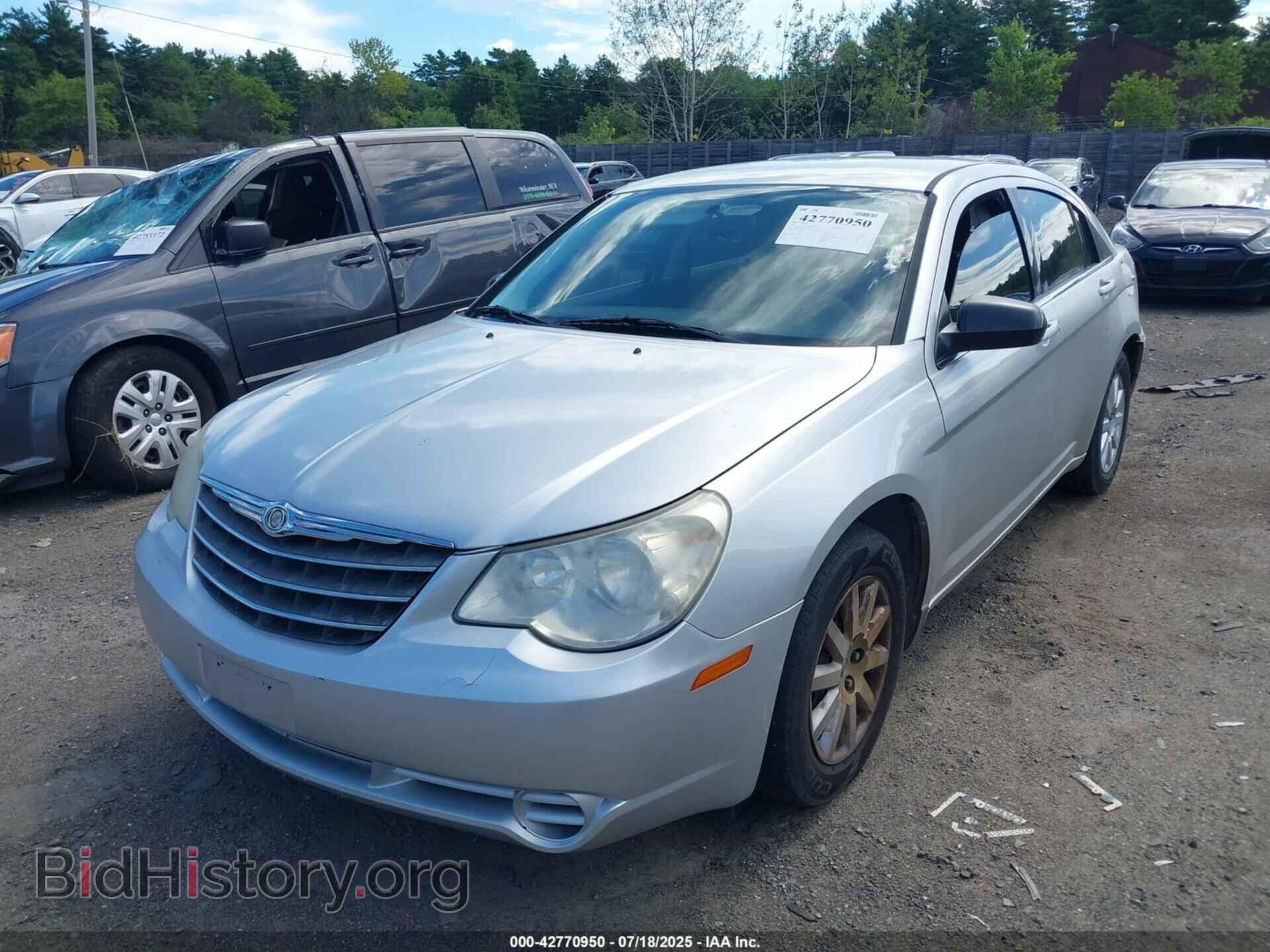 2010 CHRYSLER SEBRING - VIN: 1C3CC4FB0AN176544 - Фото 2