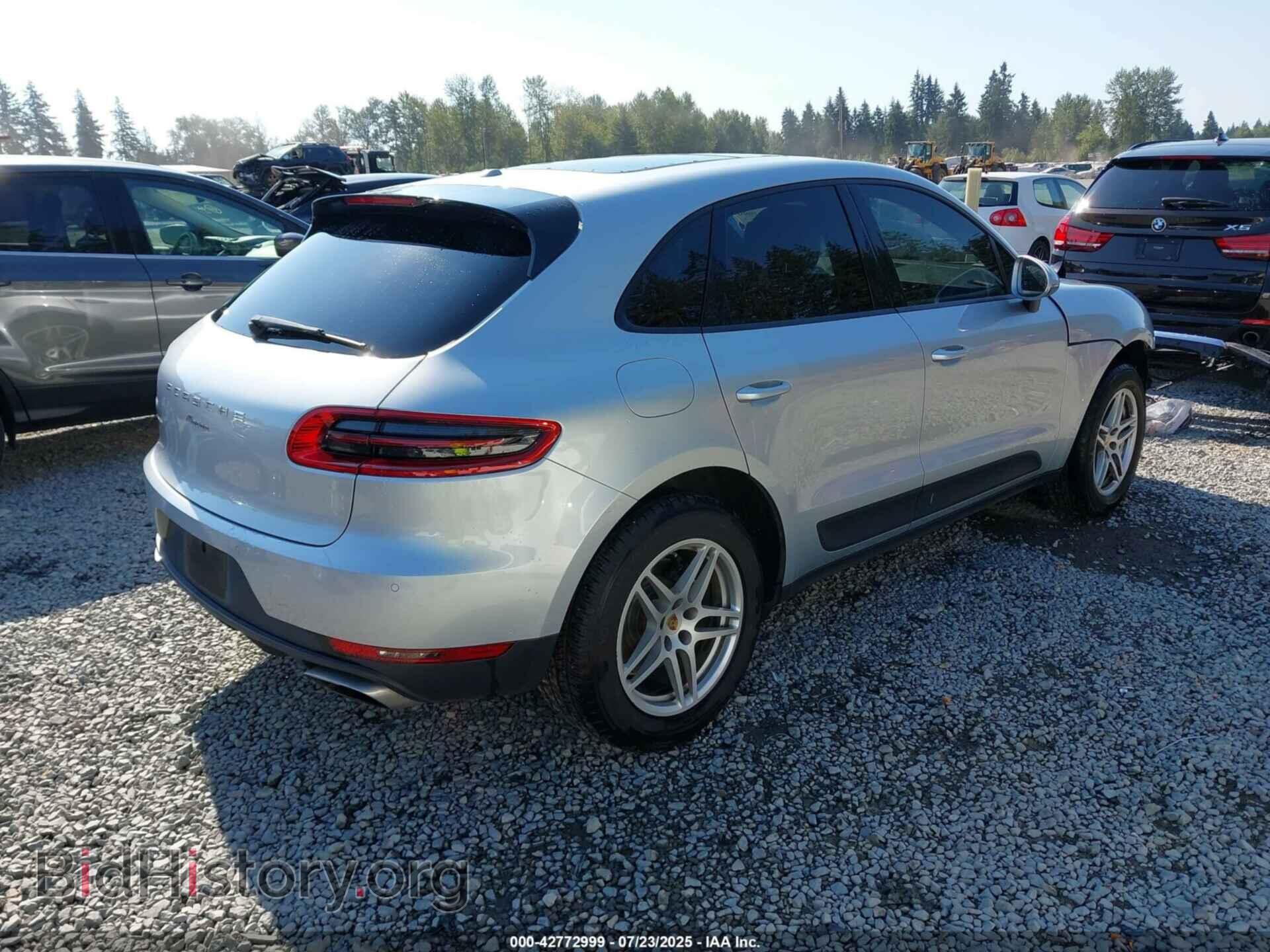 2017 PORSCHE MACAN - VIN: WP1AA2A51HLB09566 - Photo 4