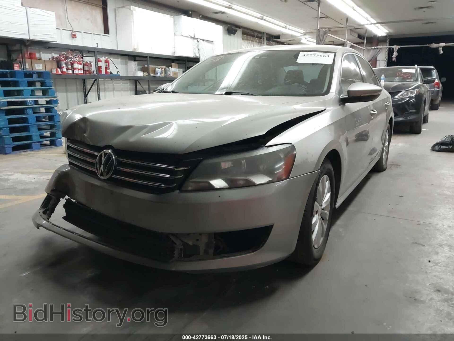 2012 VOLKSWAGEN PASSAT - VIN: 1VWAP7A37CC025141 - Фото 2