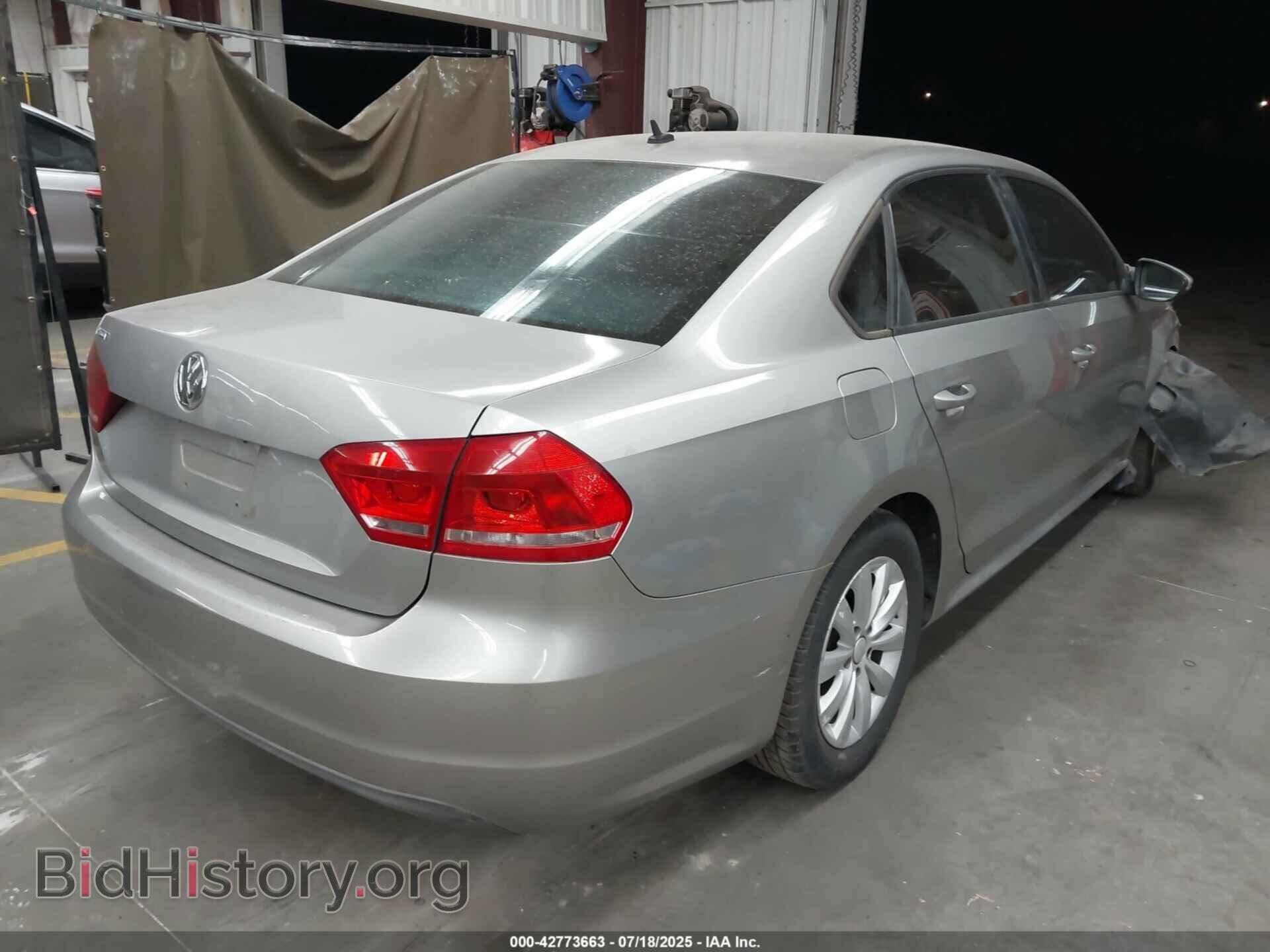 2012 VOLKSWAGEN PASSAT - VIN: 1VWAP7A37CC025141 - Фото 4