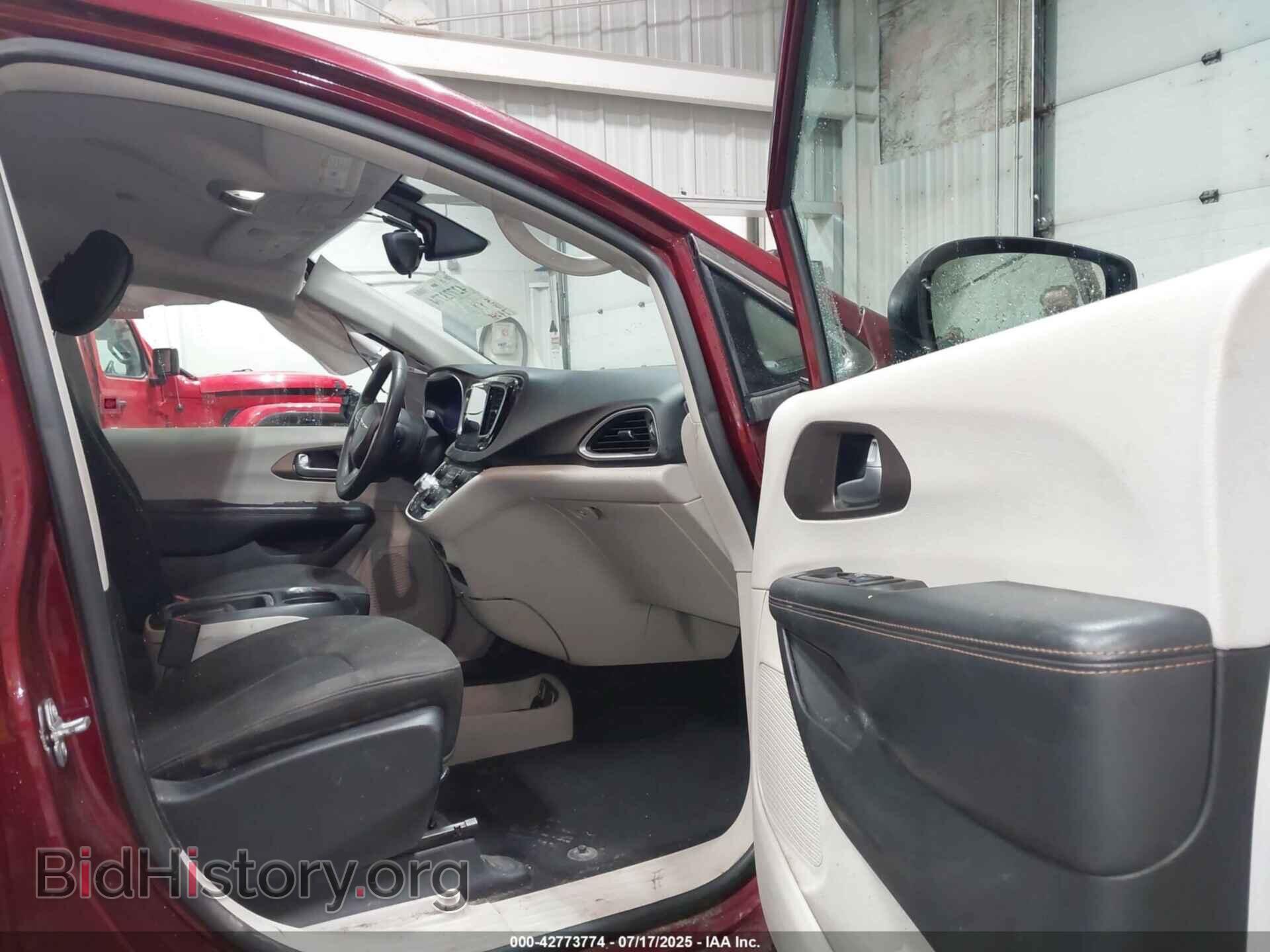 2017 CHRYSLER PACIFICA - VIN: 2C4RC1BG4HR768547 - Photo 5