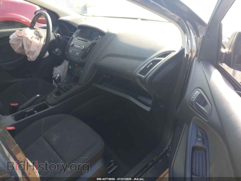 2017 Ford FOCUS (VIN 1FADP3E26HL242543) — photo 5 of 17