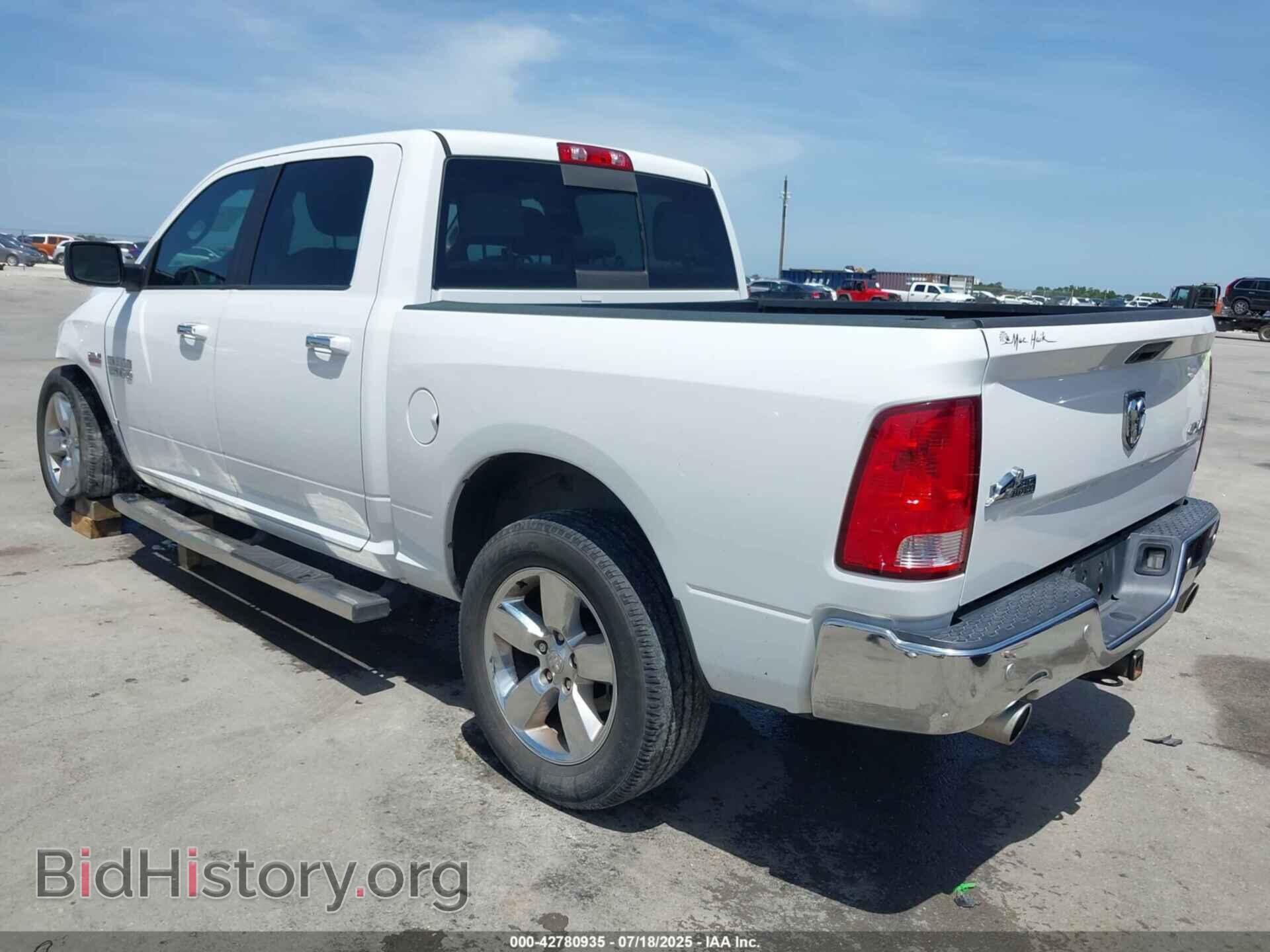 2018 RAM 1500 - VIN: 3C6RR7LT4JG123784 - Фото 3