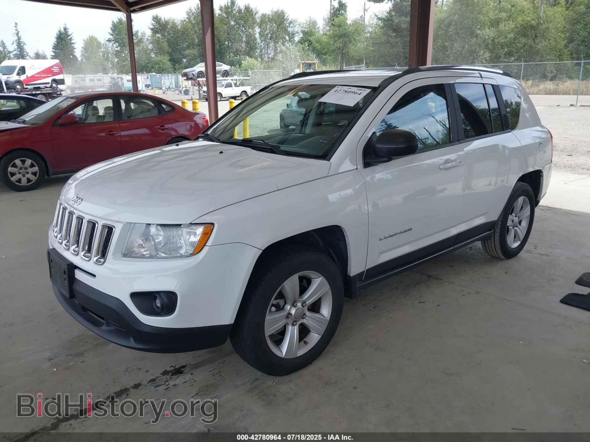 2012 JEEP COMPASS - VIN: 1C4NJCEA5CD719327 - Photo 2